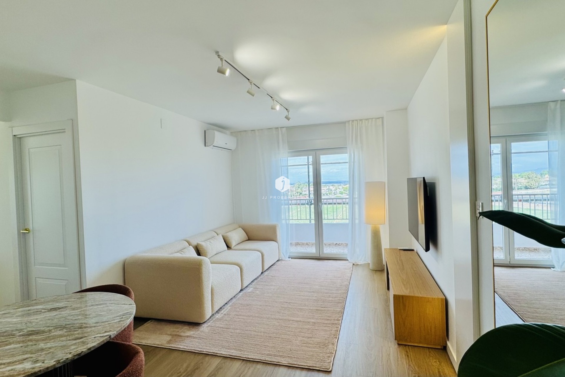 Tweedehands - Penthouse -
Punta Prima - Costa Blanca