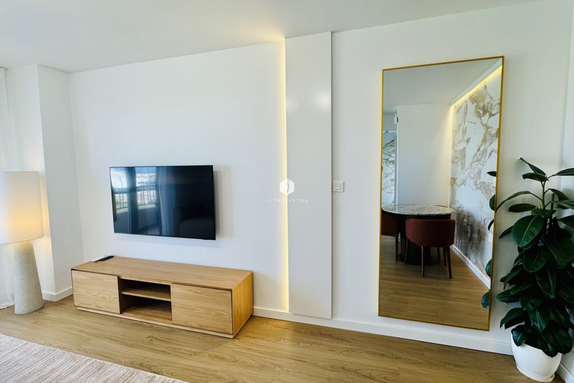 Tweedehands - Penthouse -
Punta Prima - Costa Blanca