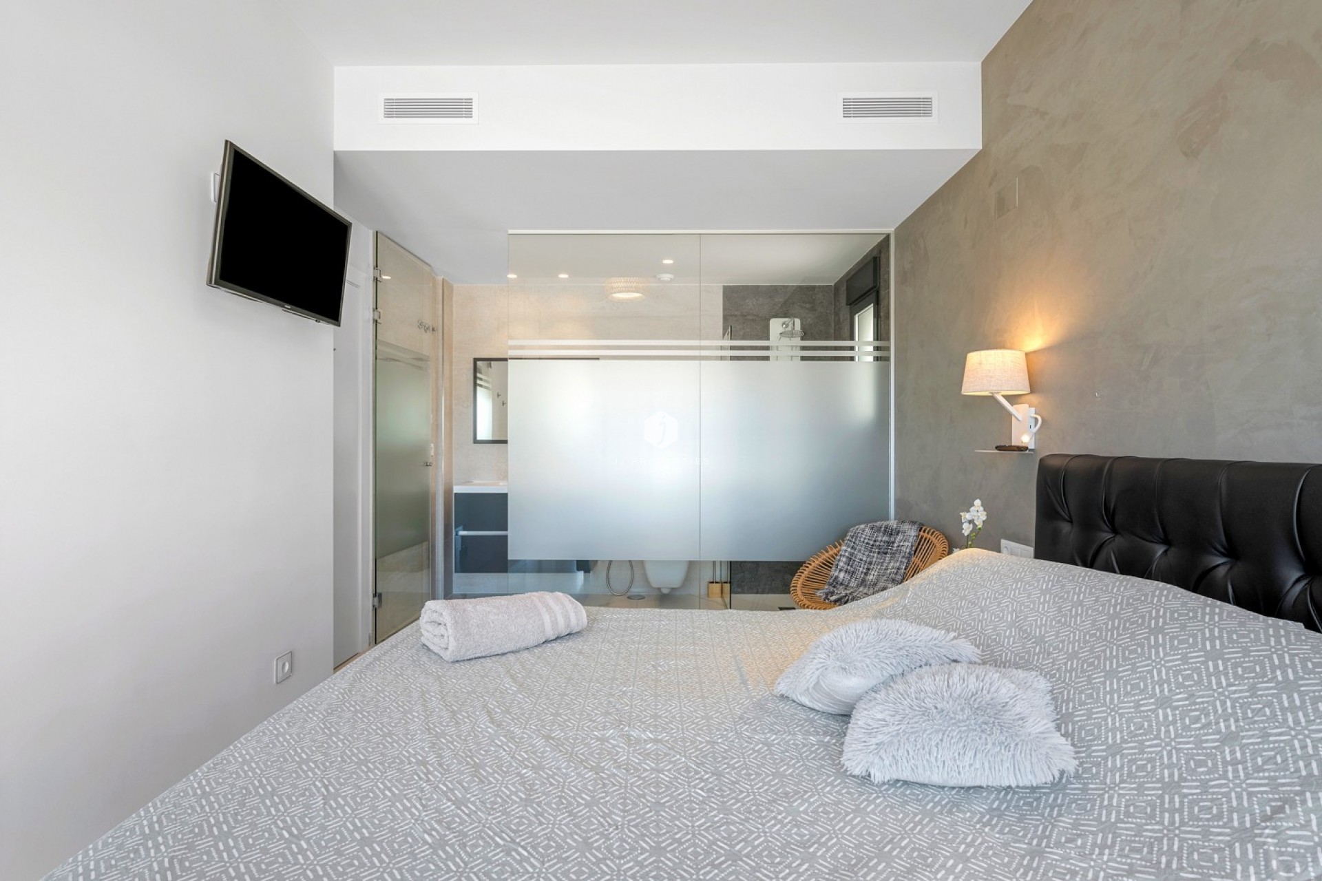 Tweedehands - Penthouse -
San Miguel de Salinas - Inland