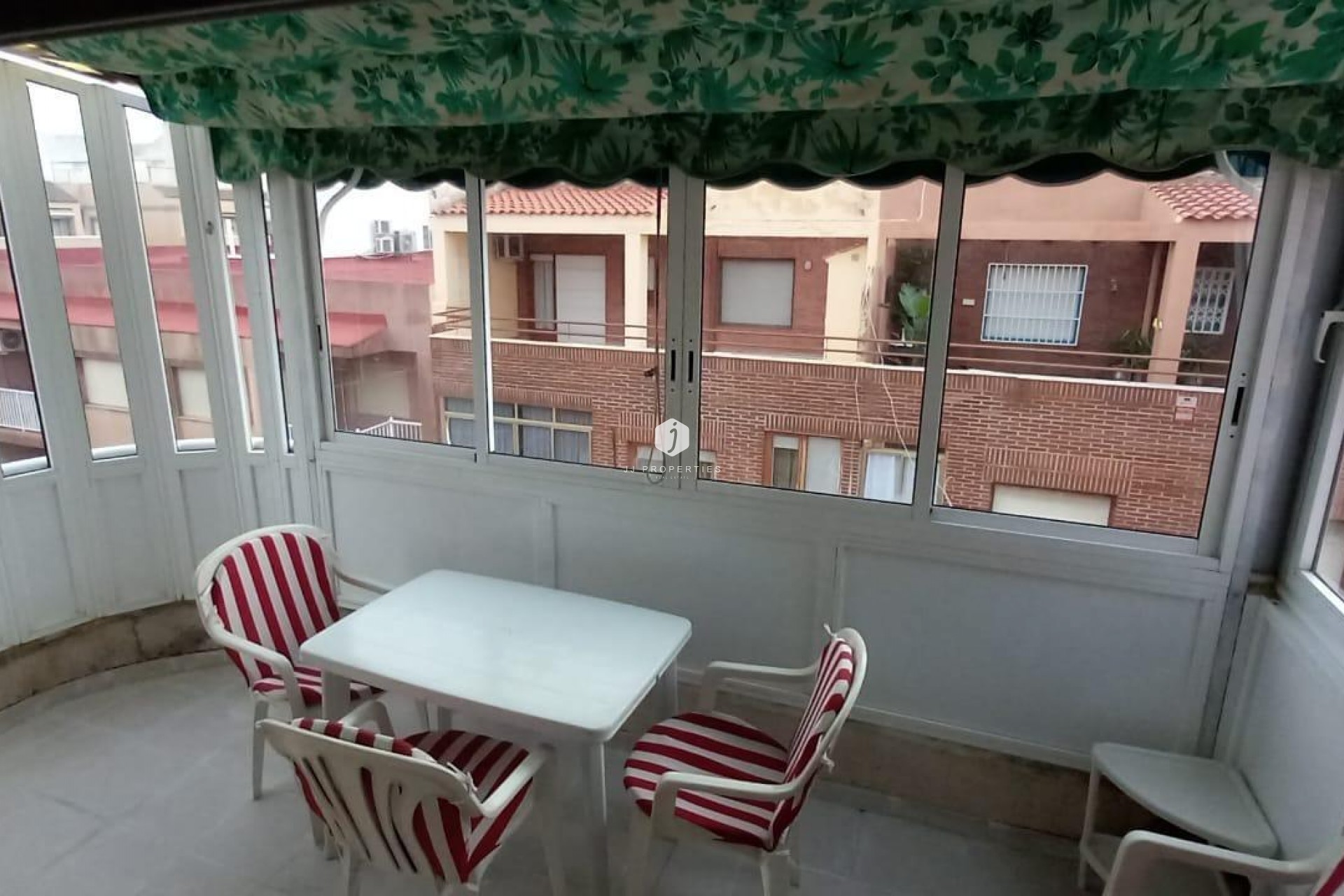 Tweedehands - Penthouse -
Torrevieja - El Acequión - Los Náufragos