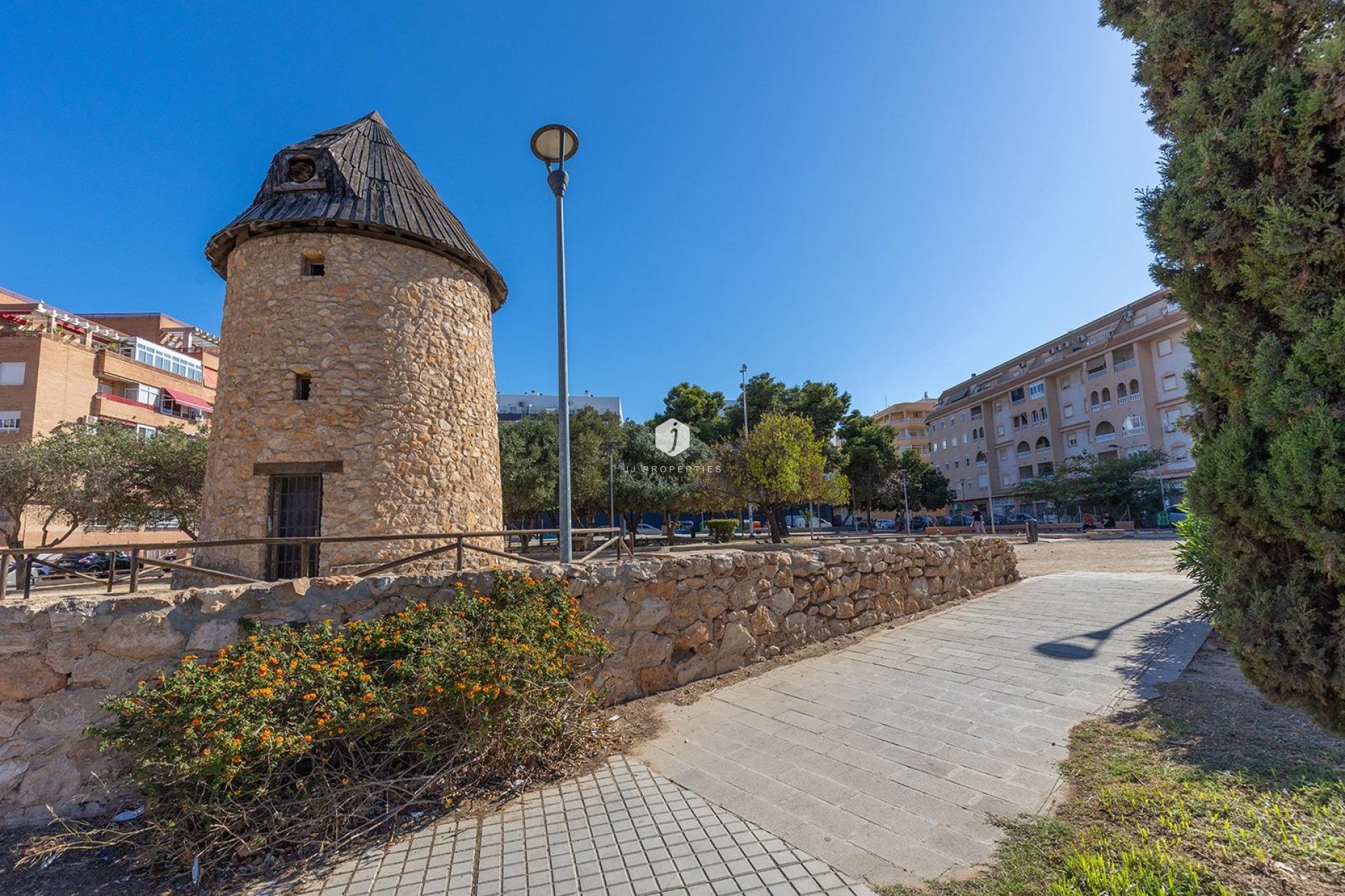 Tweedehands - Penthouse -
Torrevieja - El molino