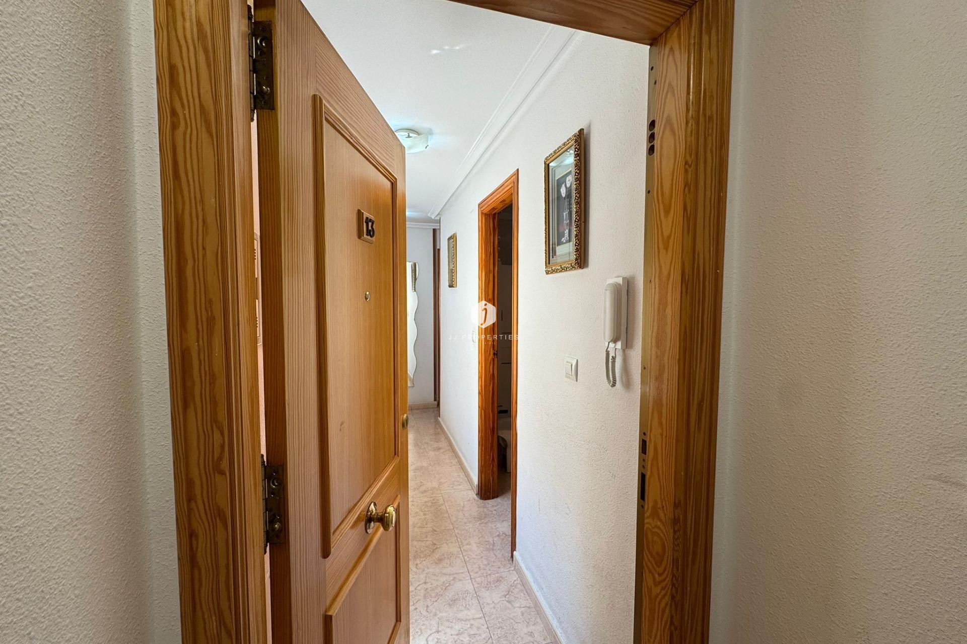 Tweedehands - Penthouse -
Torrevieja - Estacion de autobuses