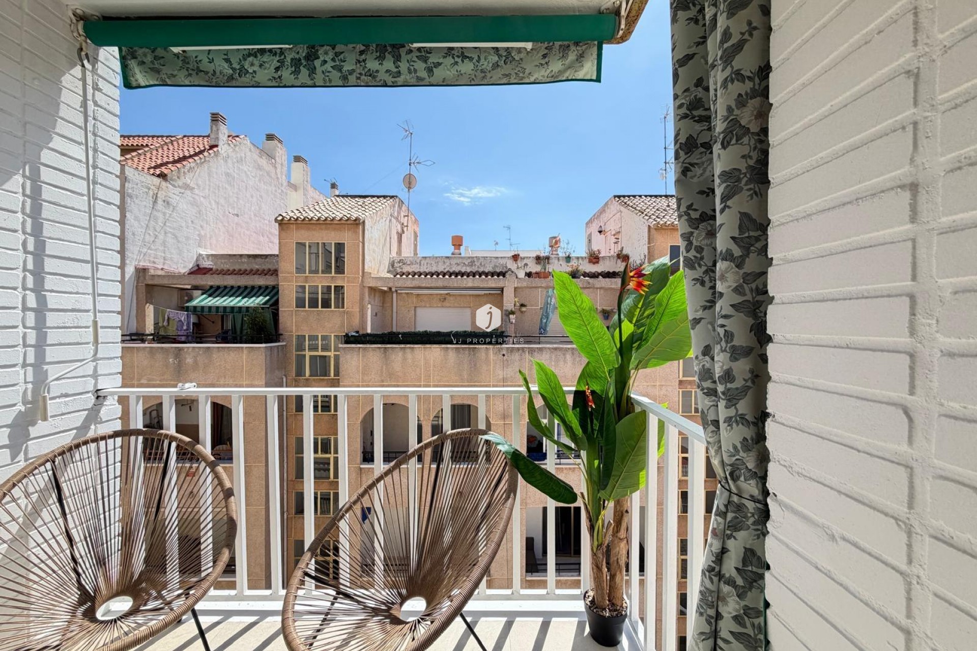 Tweedehands - Penthouse -
Torrevieja - Estacion de autobuses