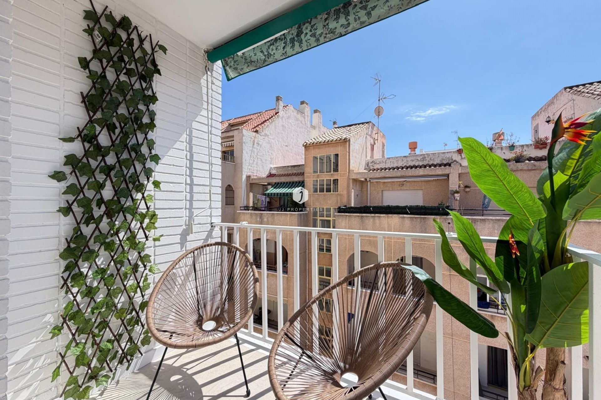 Tweedehands - Penthouse -
Torrevieja - Estacion de autobuses