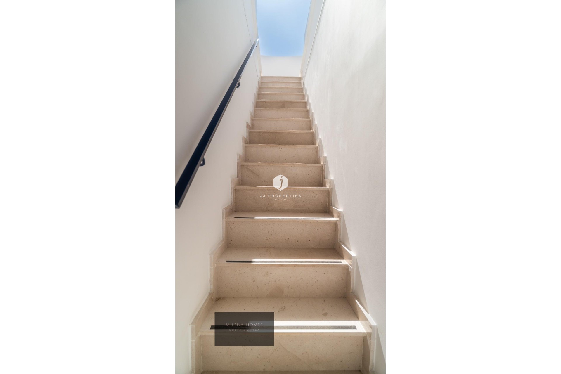 Tweedehands - Penthouse -
Torrevieja - Punta prima