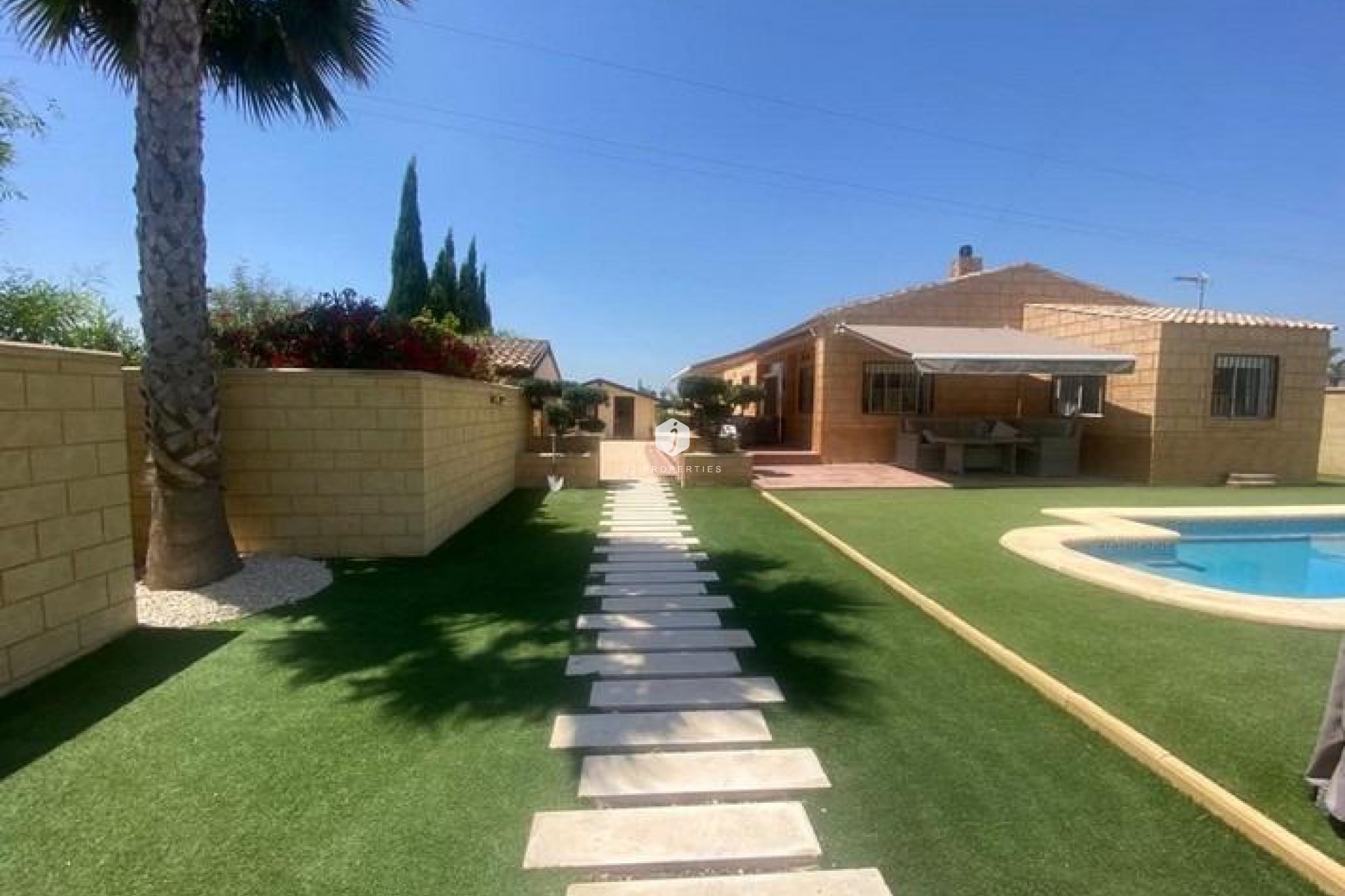 Tweedehands - Villa -
Albatera - Campo De Albatera