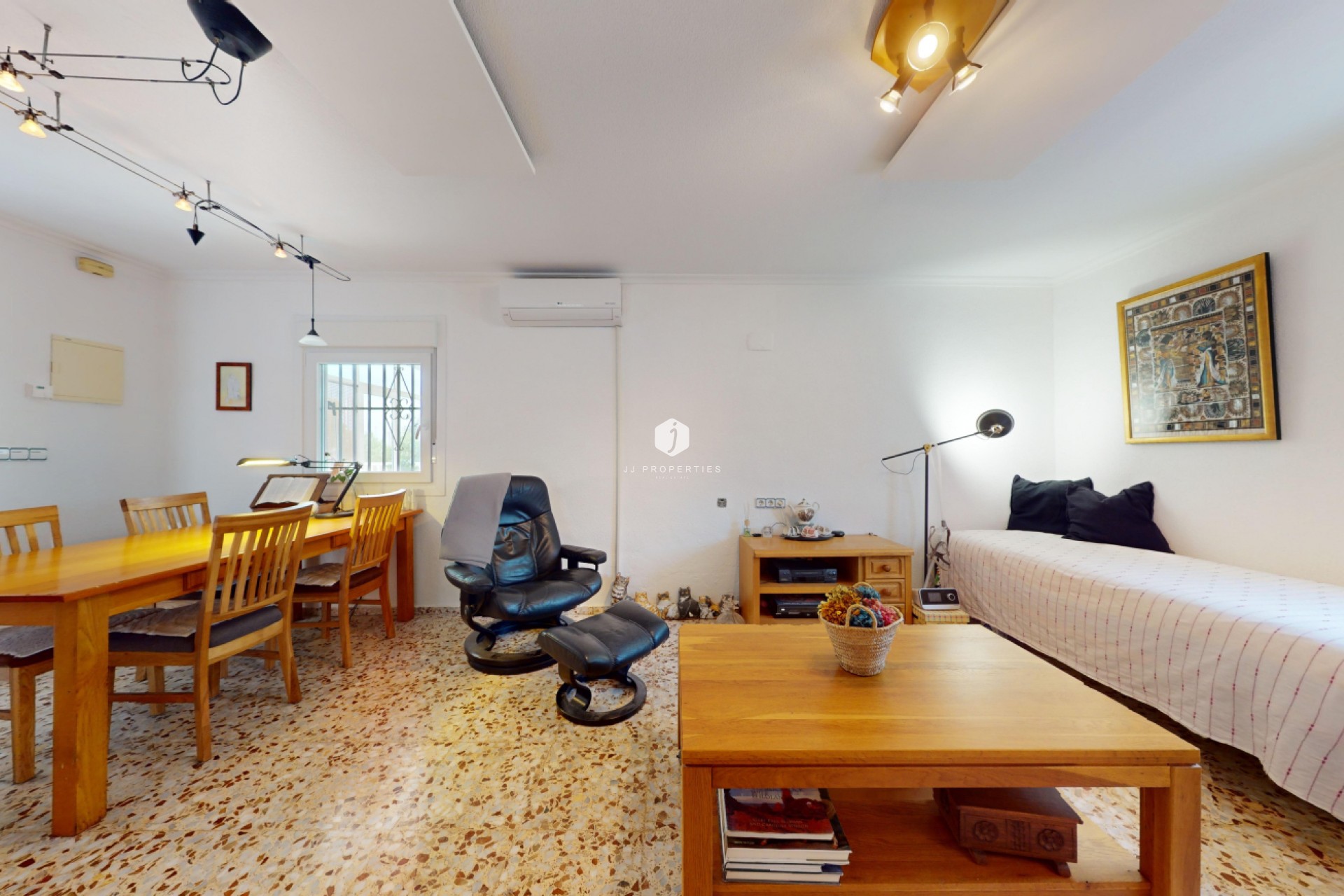 Tweedehands - Villa -
Albatera - Inland