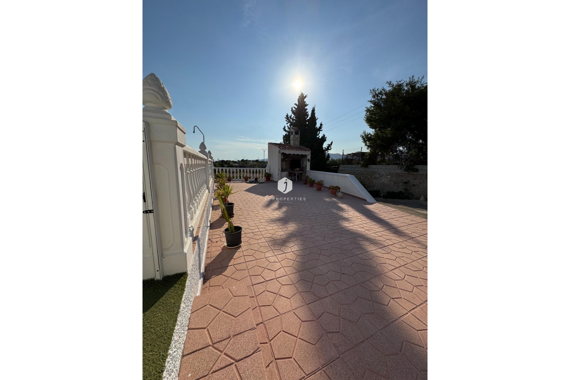 Tweedehands - Villa -
Albatera - Partida Lomas