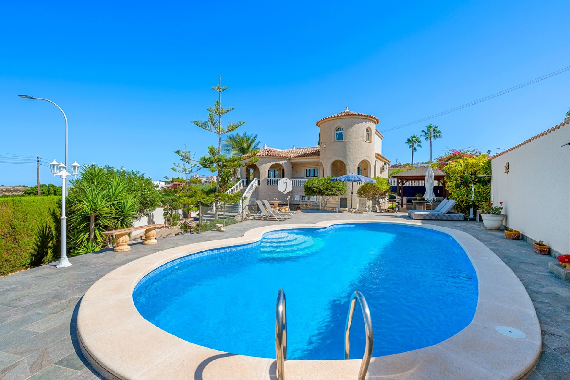 Tweedehands - Villa -
Almoradí - Inland