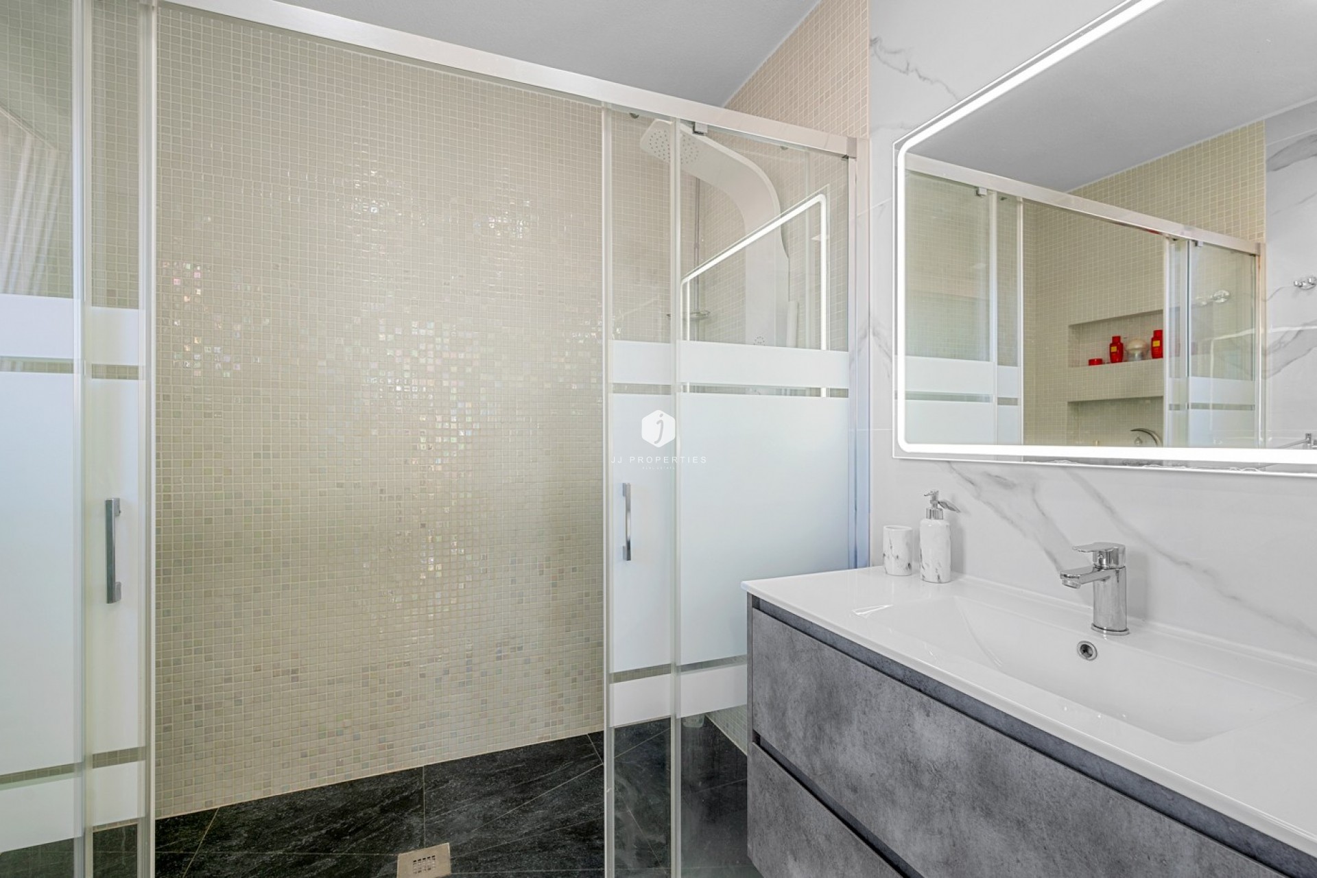 Tweedehands - Villa -
Almoradí - Inland