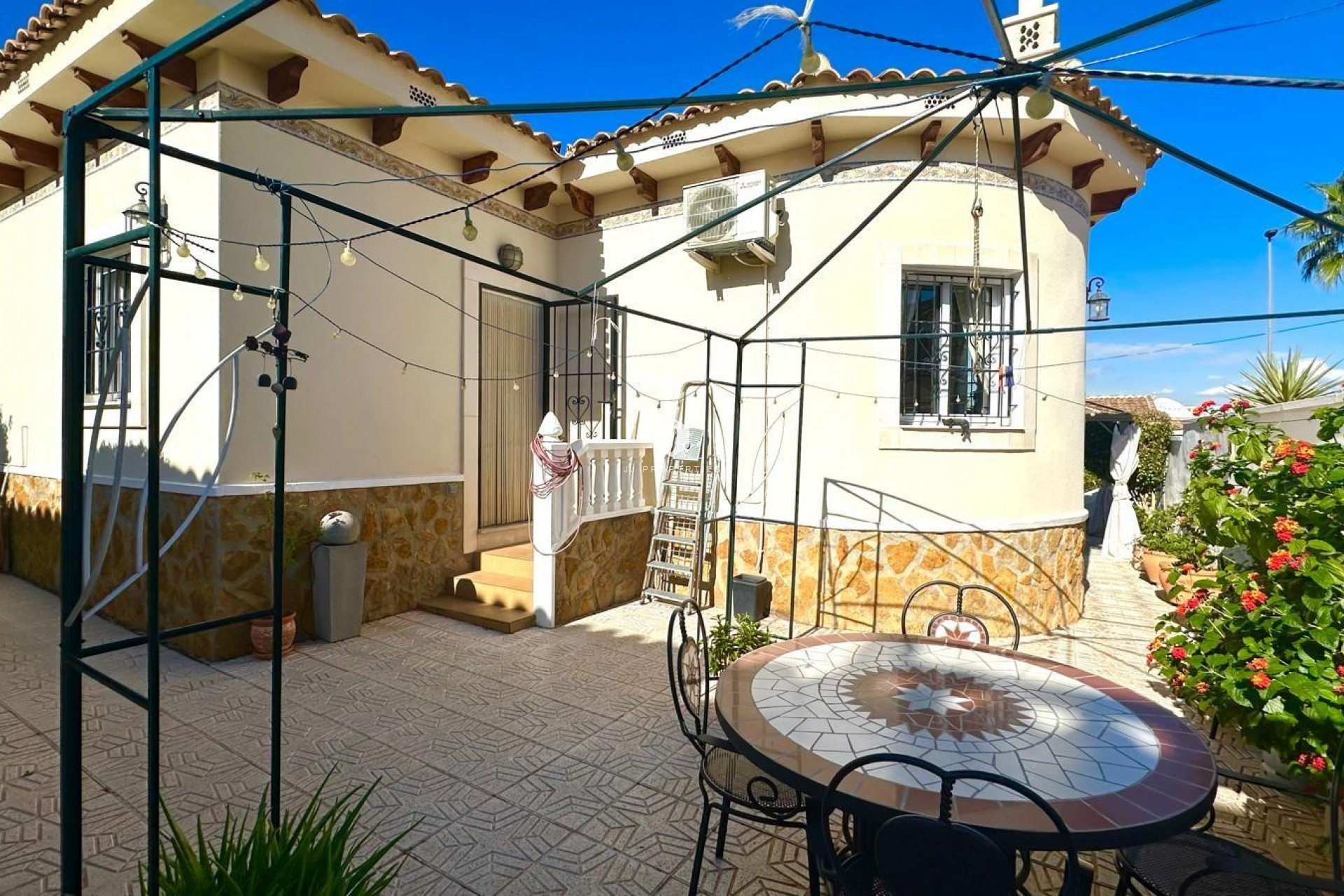 Tweedehands - Villa -
Bigastro - Comunidad Valenciana