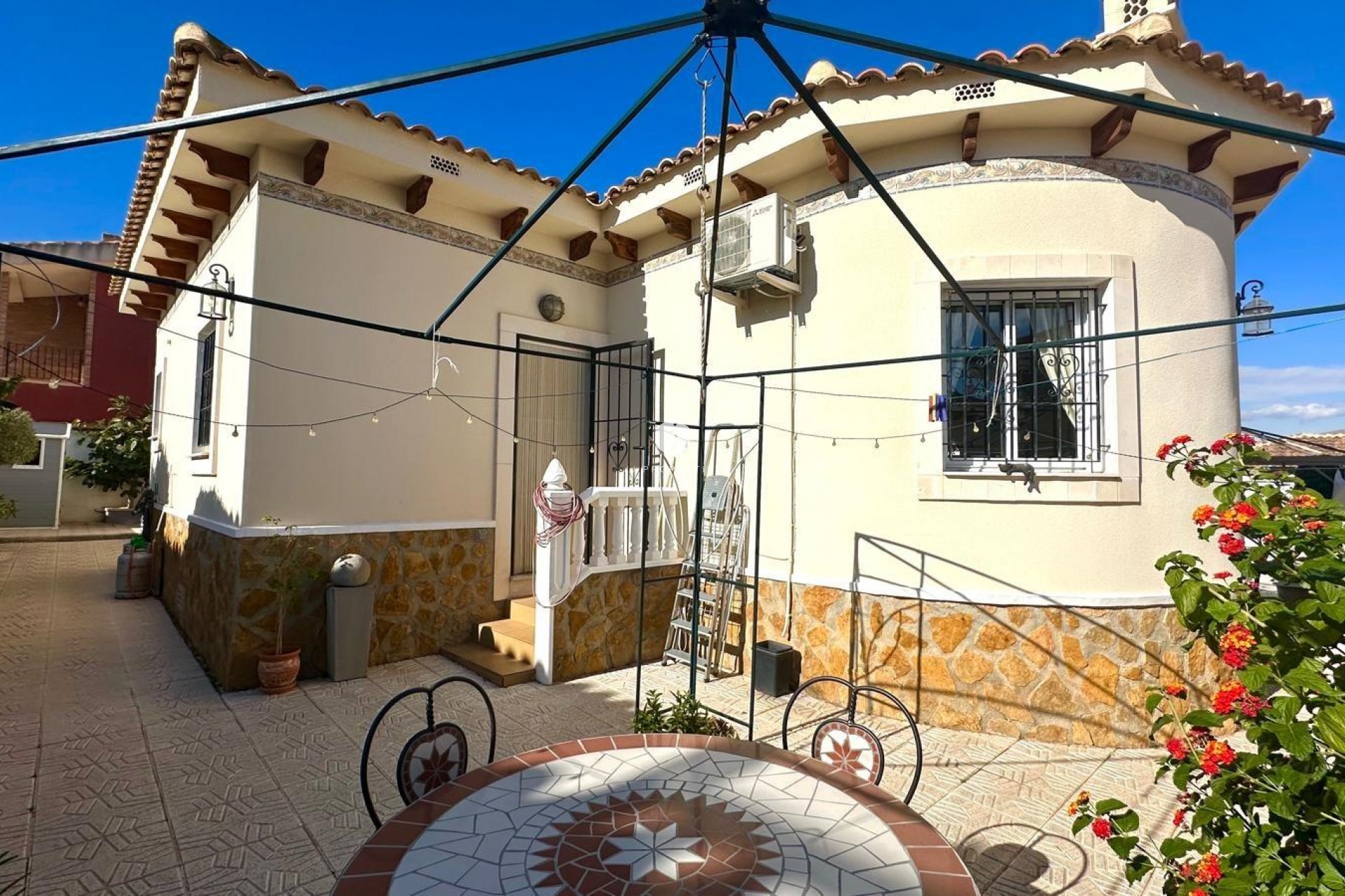 Tweedehands - Villa -
Bigastro - Comunidad Valenciana