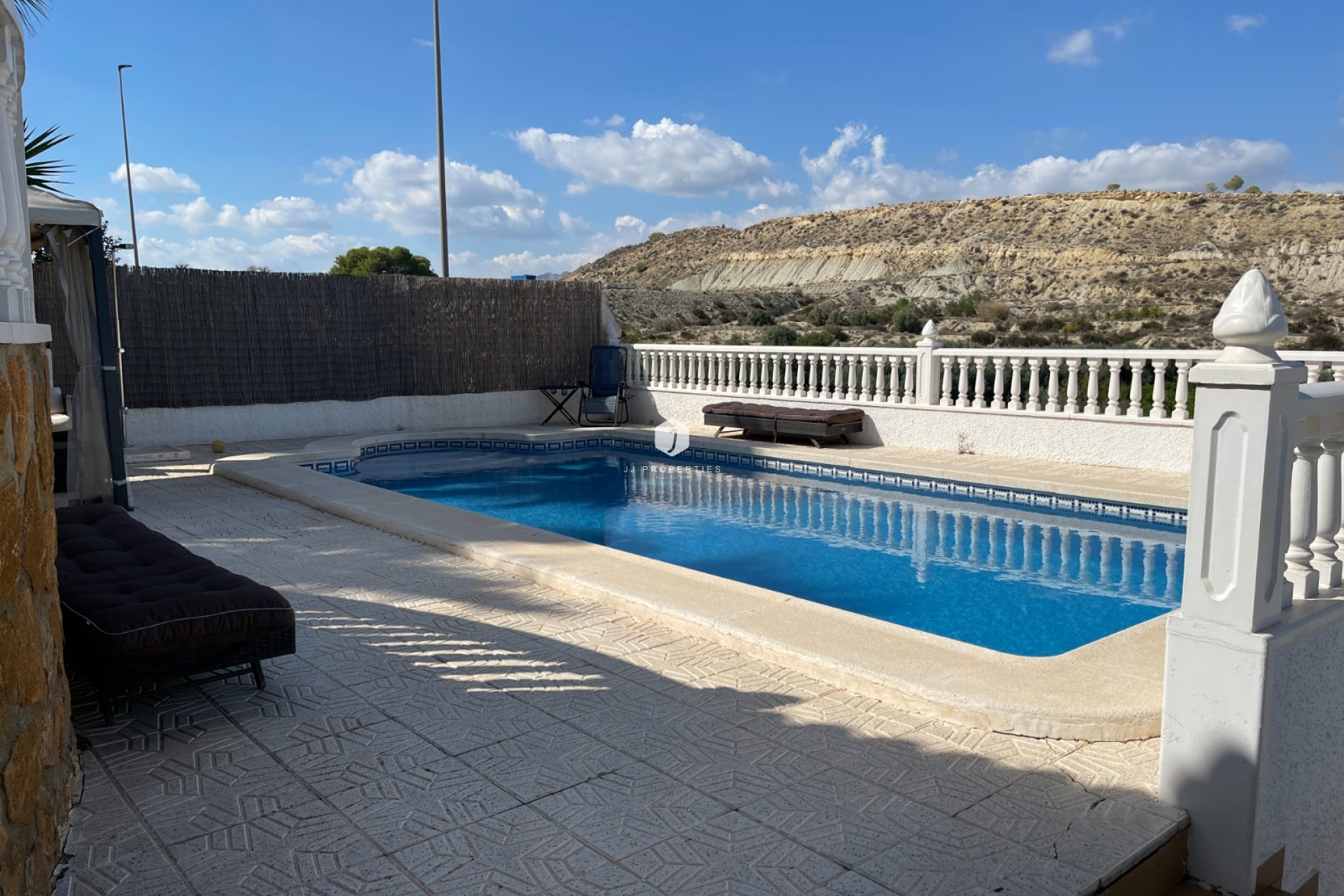 Tweedehands - Villa -
Bigastro - Inland