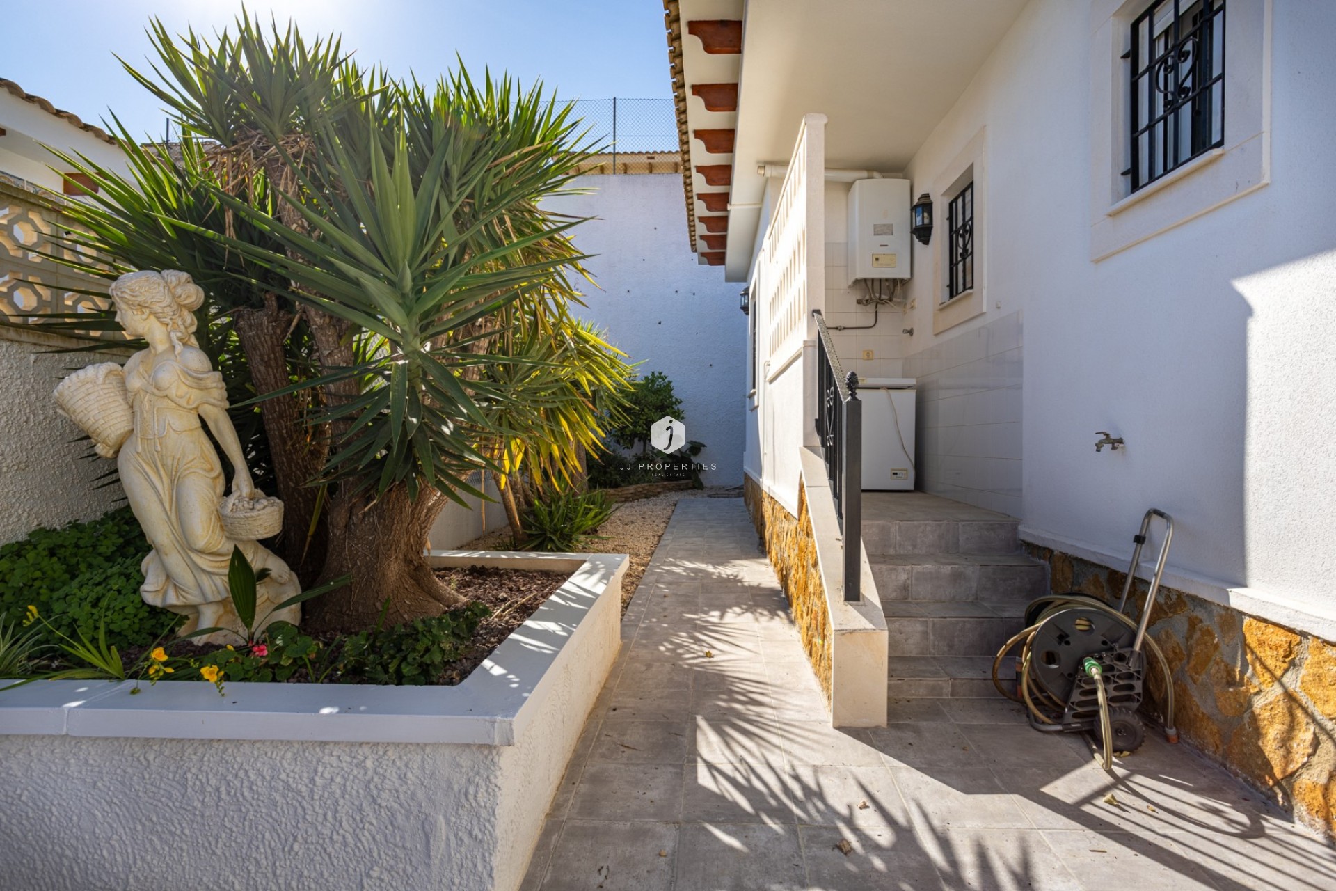 Tweedehands - Villa -
Bigastro - Inland