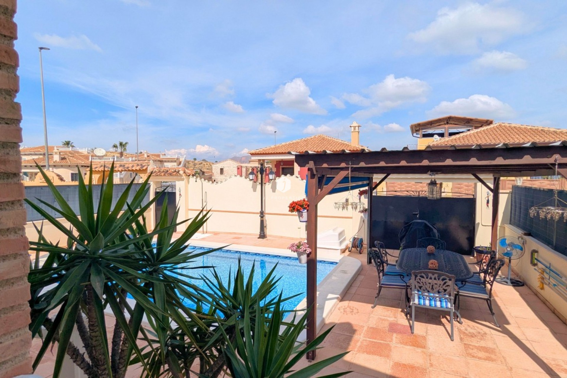 Tweedehands - Villa -
Bigastro - Inland