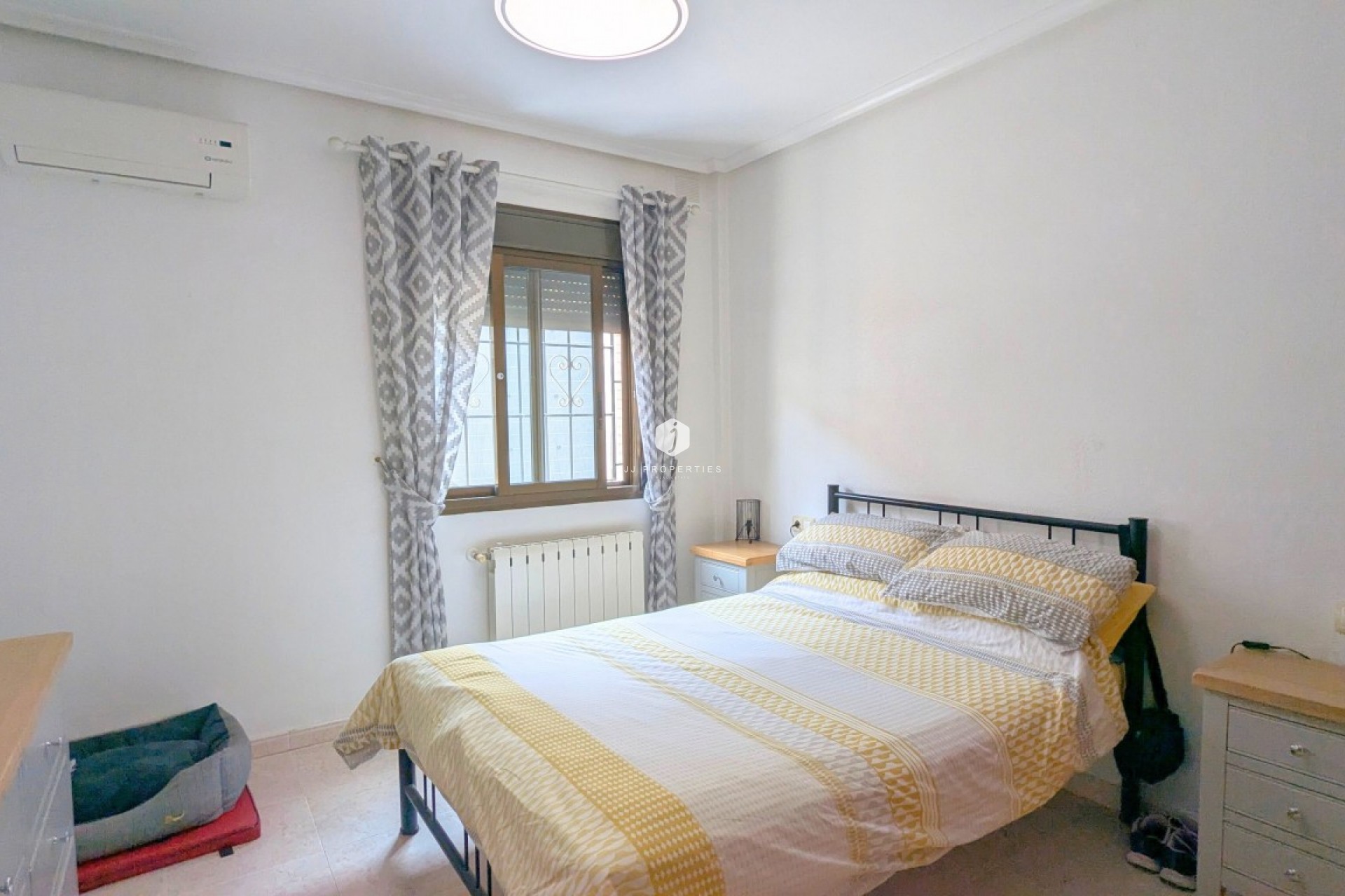 Tweedehands - Villa -
Bigastro - Inland