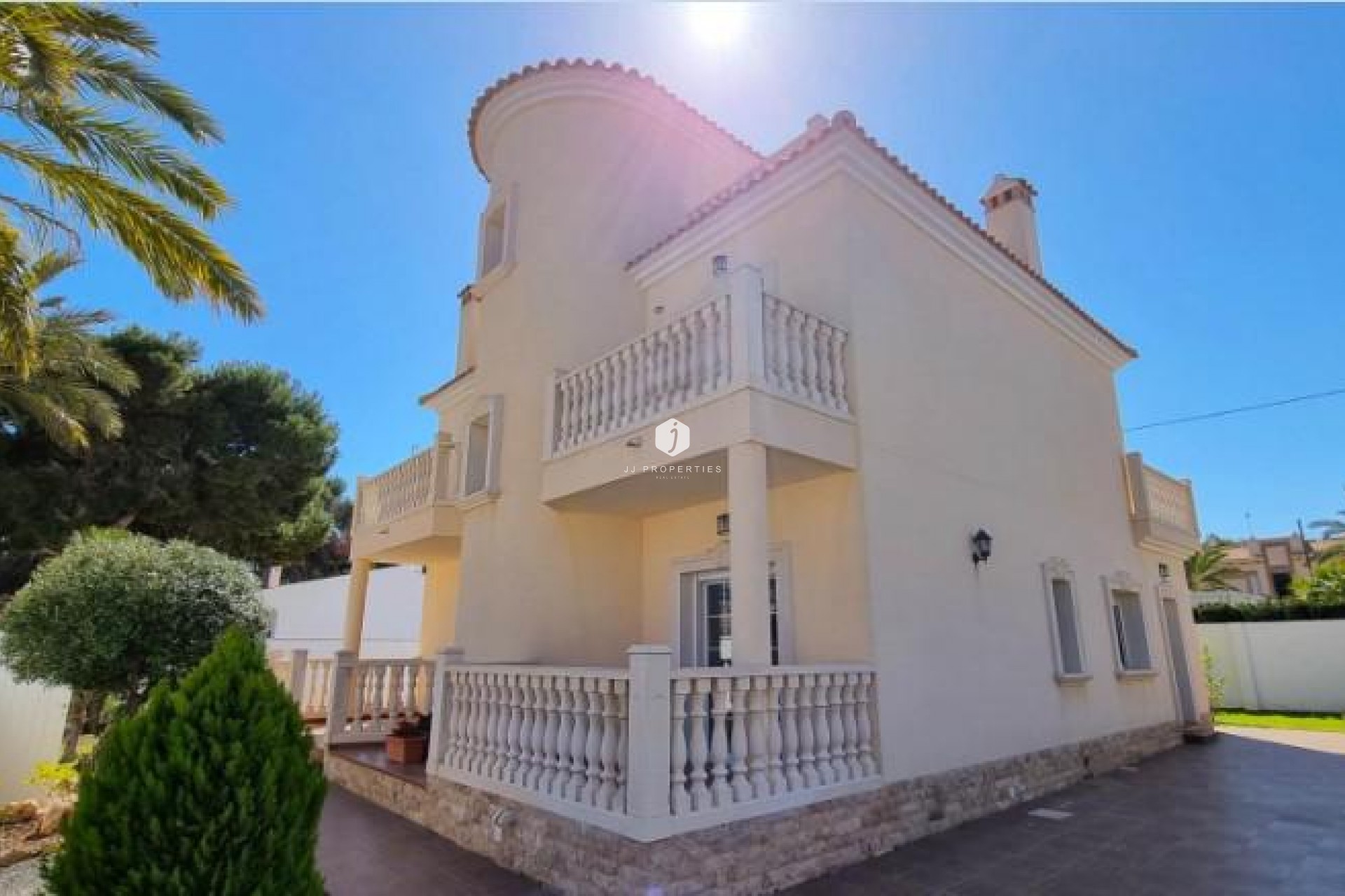 Tweedehands - Villa -
Cabo Roig - Costa Blanca
