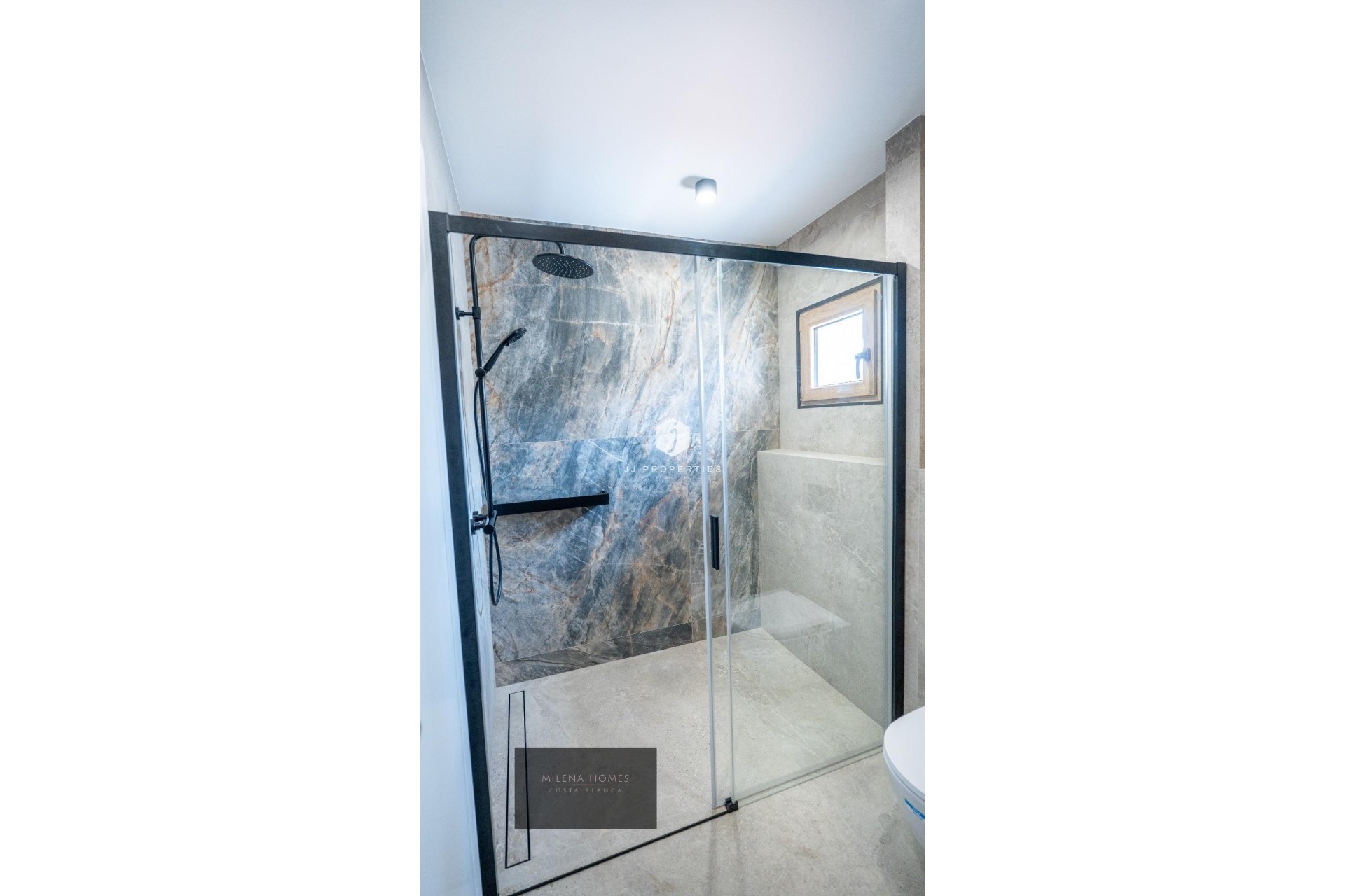 Tweedehands - Villa -
Cabo Roig