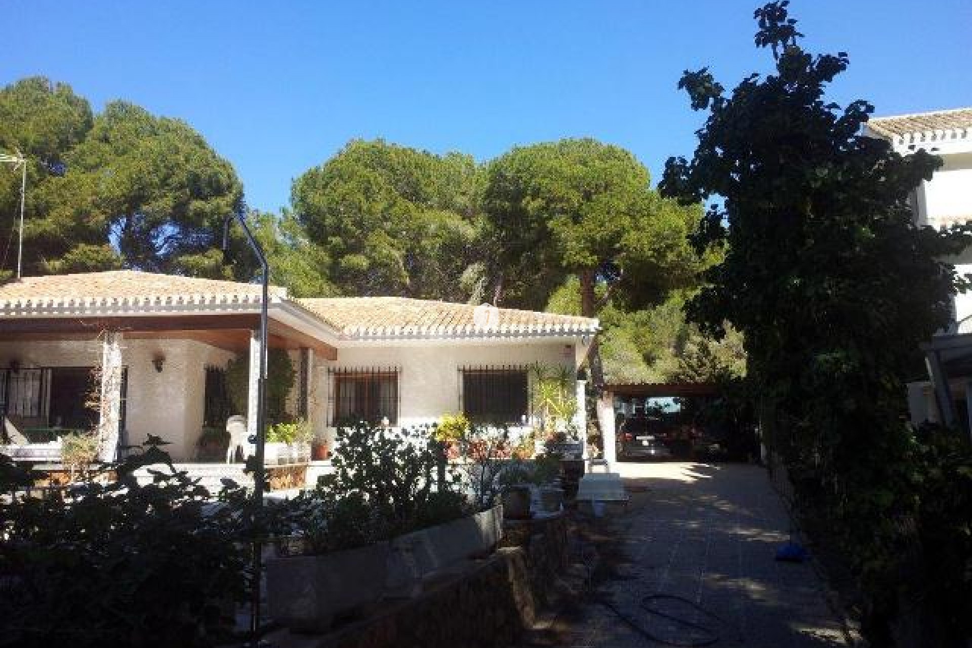 Tweedehands - Villa -
Campoamor - Costa Blanca