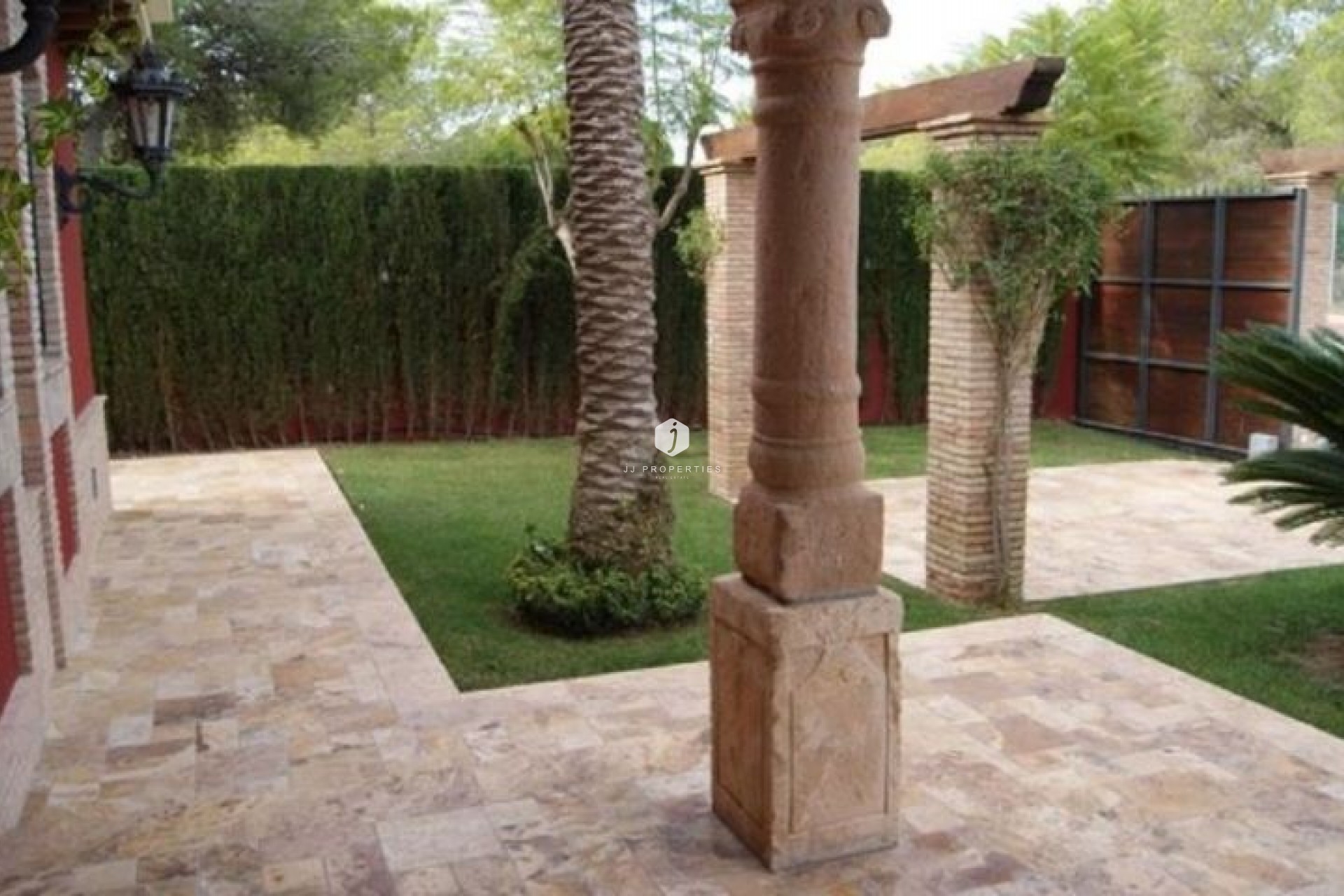 Tweedehands - Villa -
Campoamor - Costa Blanca