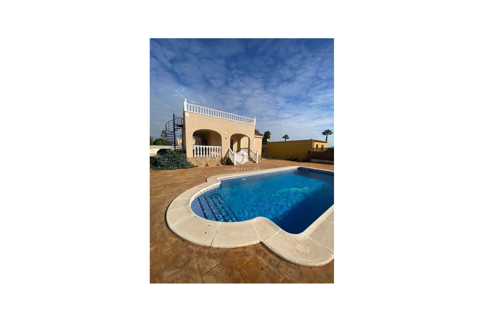 Tweedehands - Villa -
Catral - Costa Blanca