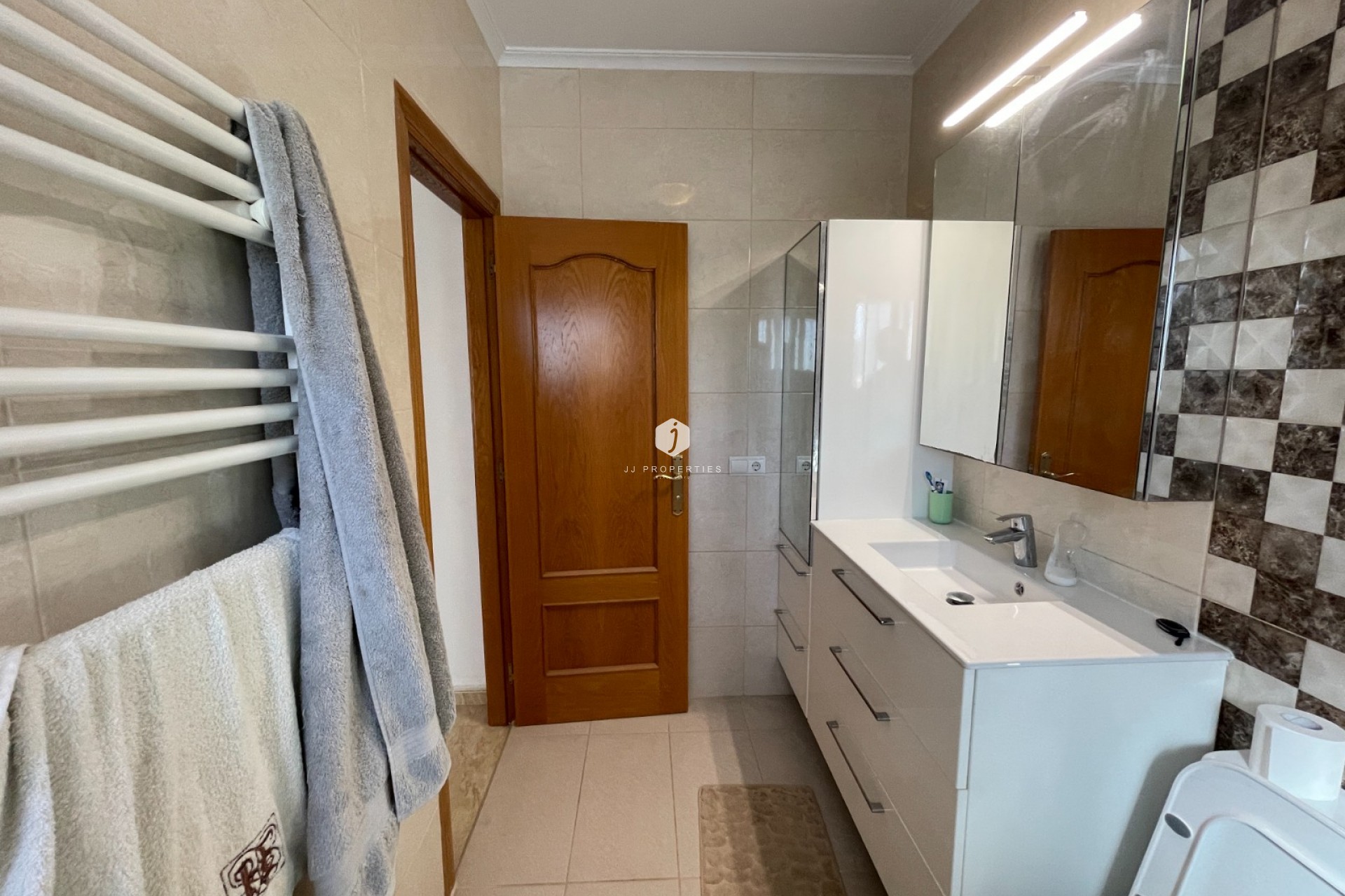 Tweedehands - Villa -
Catral - Costa Blanca