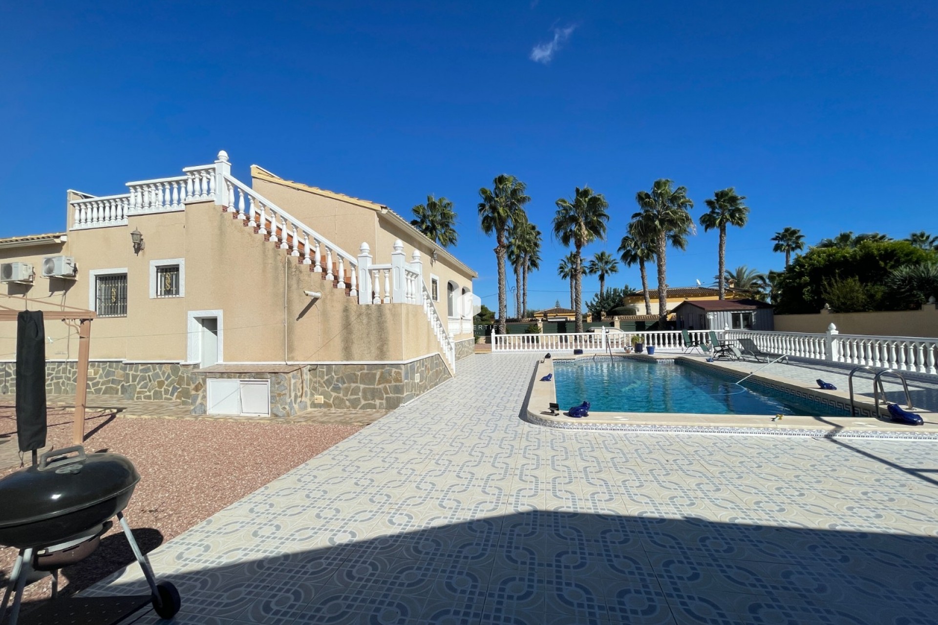 Tweedehands - Villa -
Catral - Costa Blanca