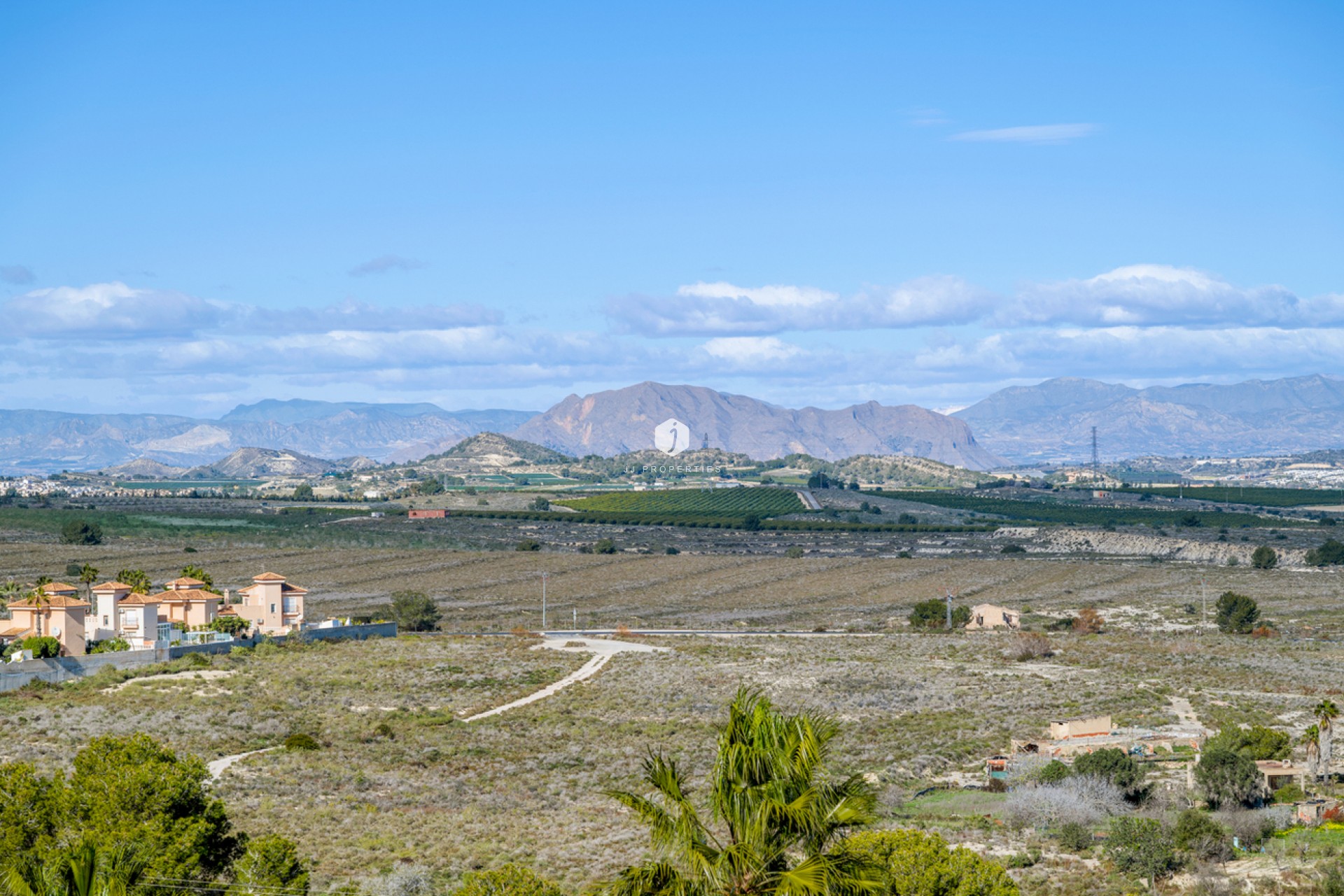 Tweedehands - Villa -
Ciudad De Las Comunicaciones - Costa Blanca
