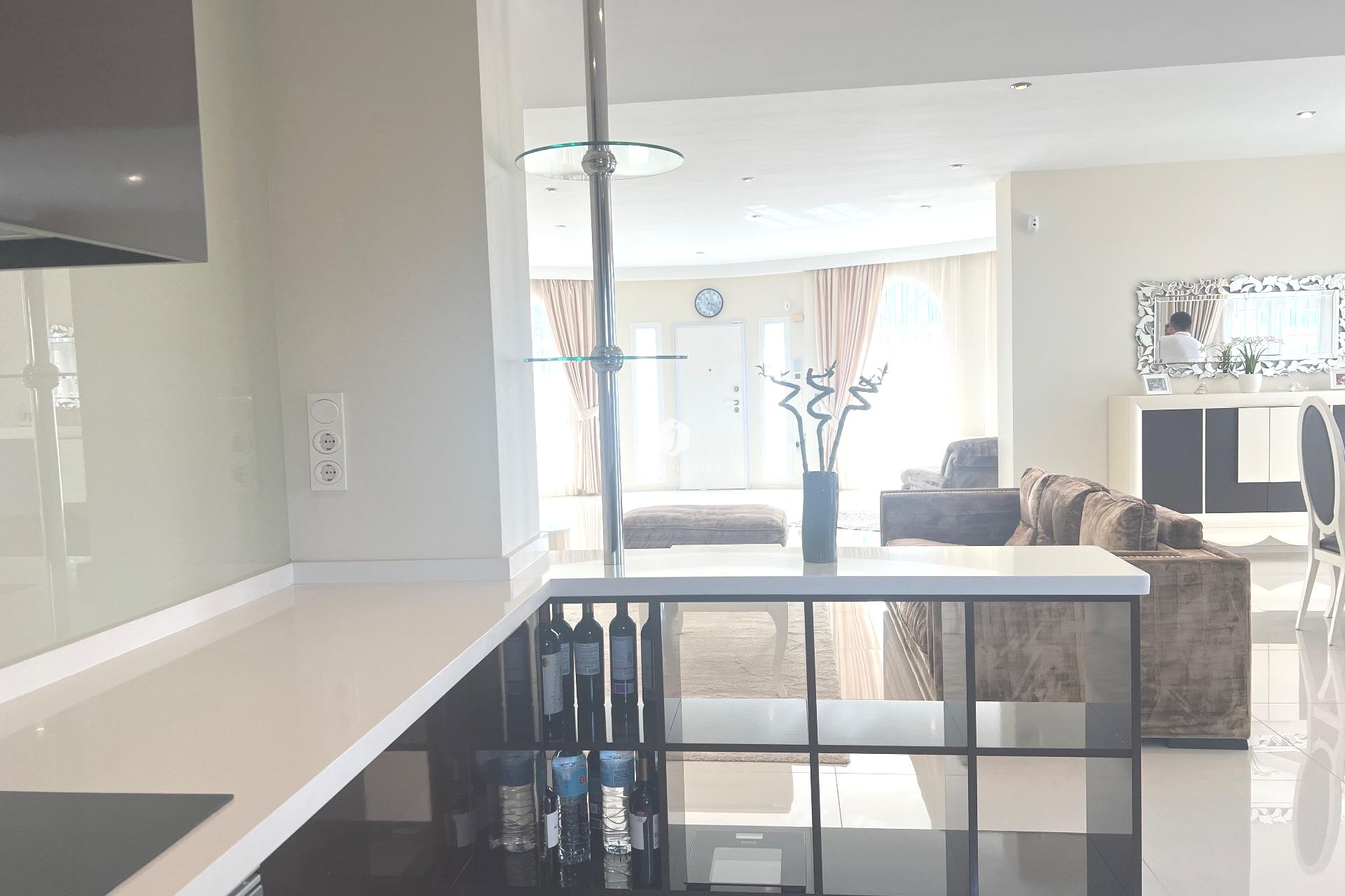 Tweedehands - Villa -
Ciudad Quesada - Costa Blanca