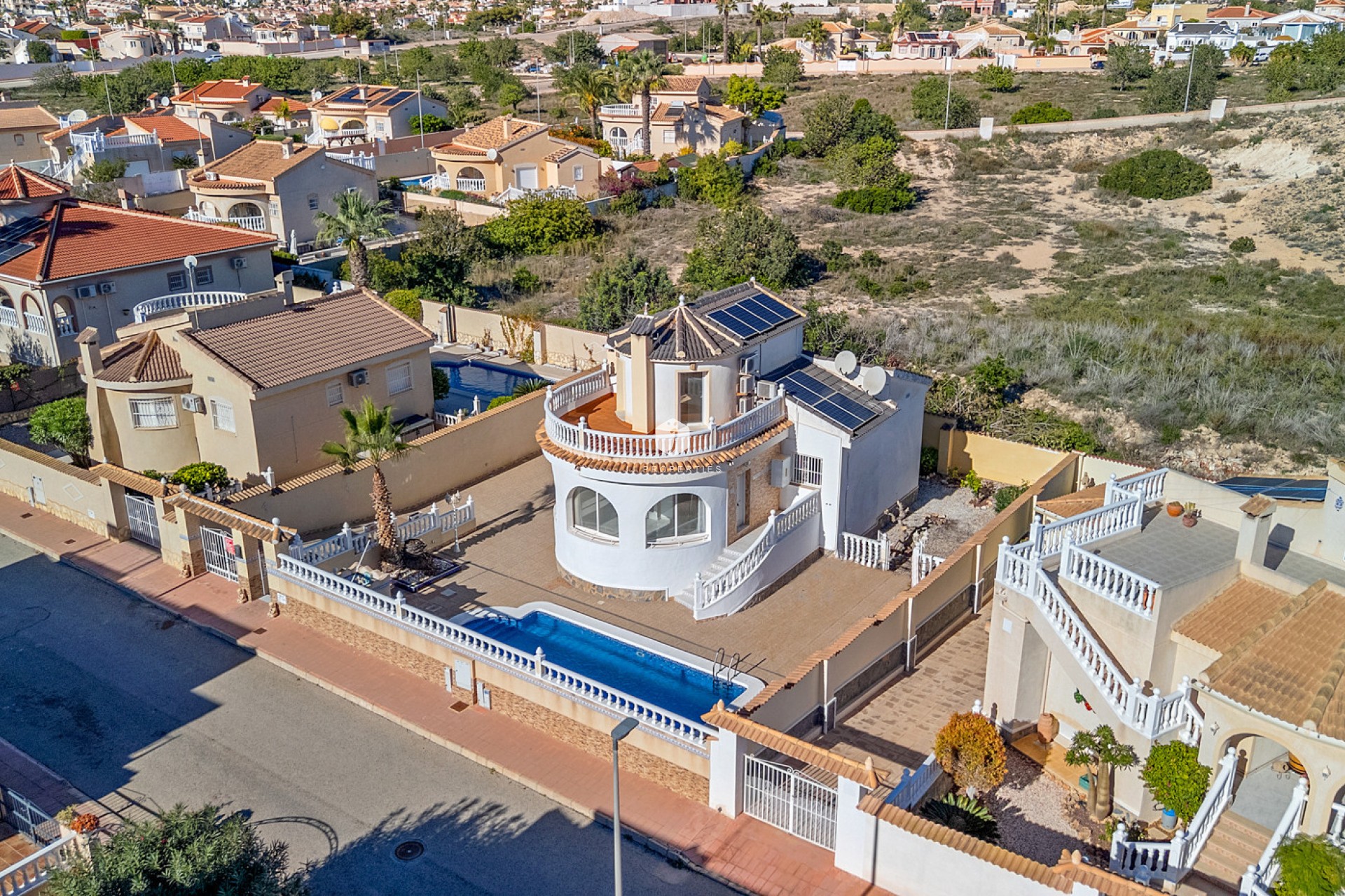 Tweedehands - Villa -
Ciudad Quesada - Costa Blanca