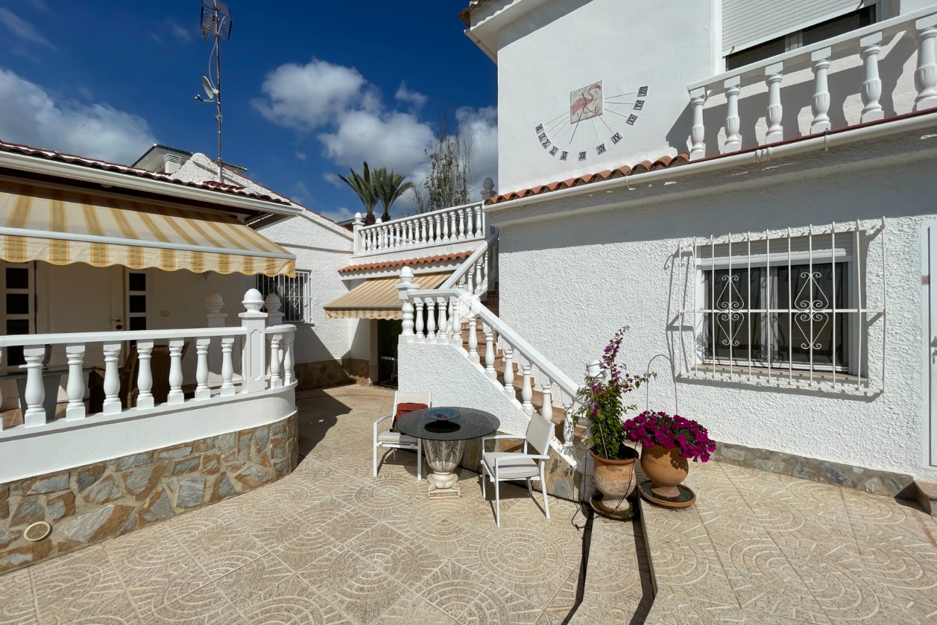 Tweedehands - Villa -
Ciudad Quesada - Costa Blanca