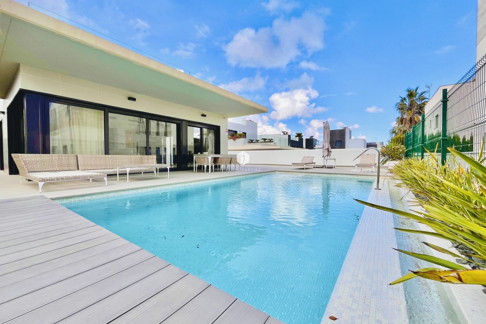 Tweedehands - Villa -
Dehesa de Campoamor - Costa Blanca