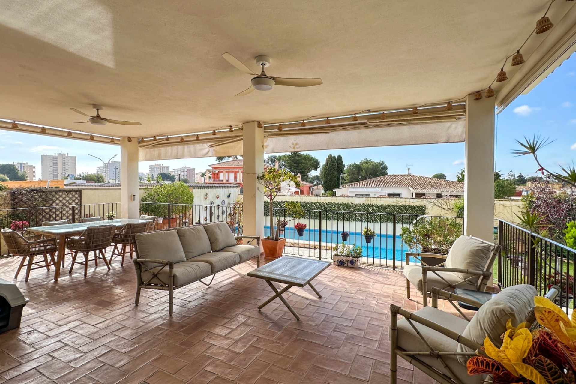 Tweedehands - Villa -
Dehesa de Campoamor - Costa Blanca