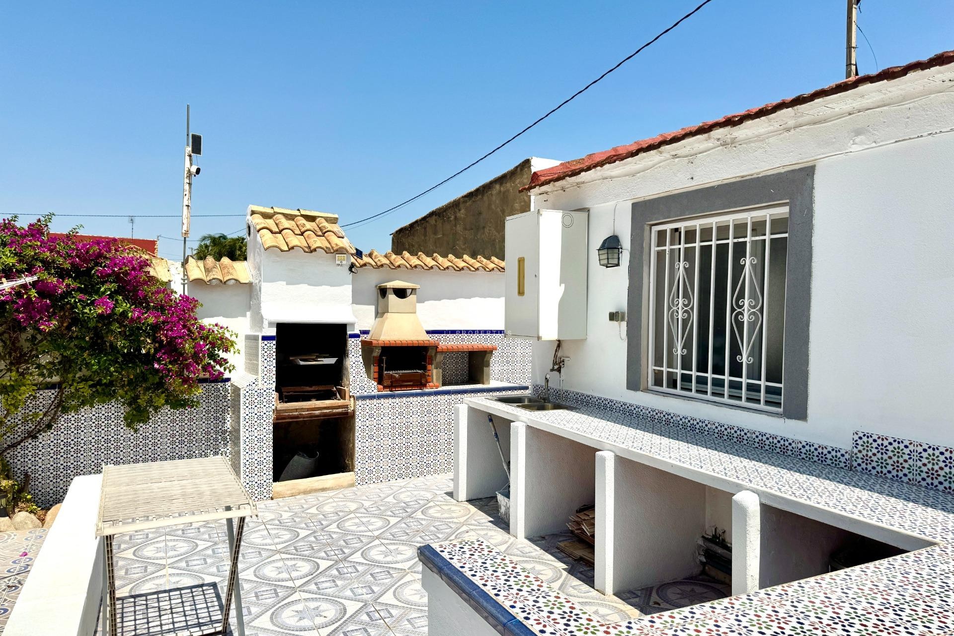 Tweedehands - Villa -
Dolores - Comunidad Valenciana