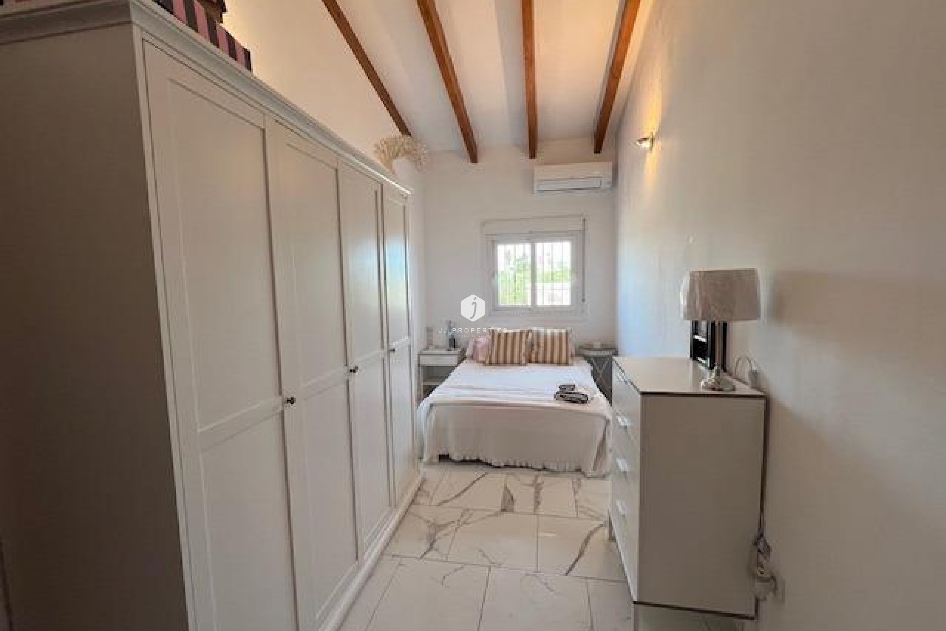 Tweedehands - Villa -
Dolores - Comunidad Valenciana