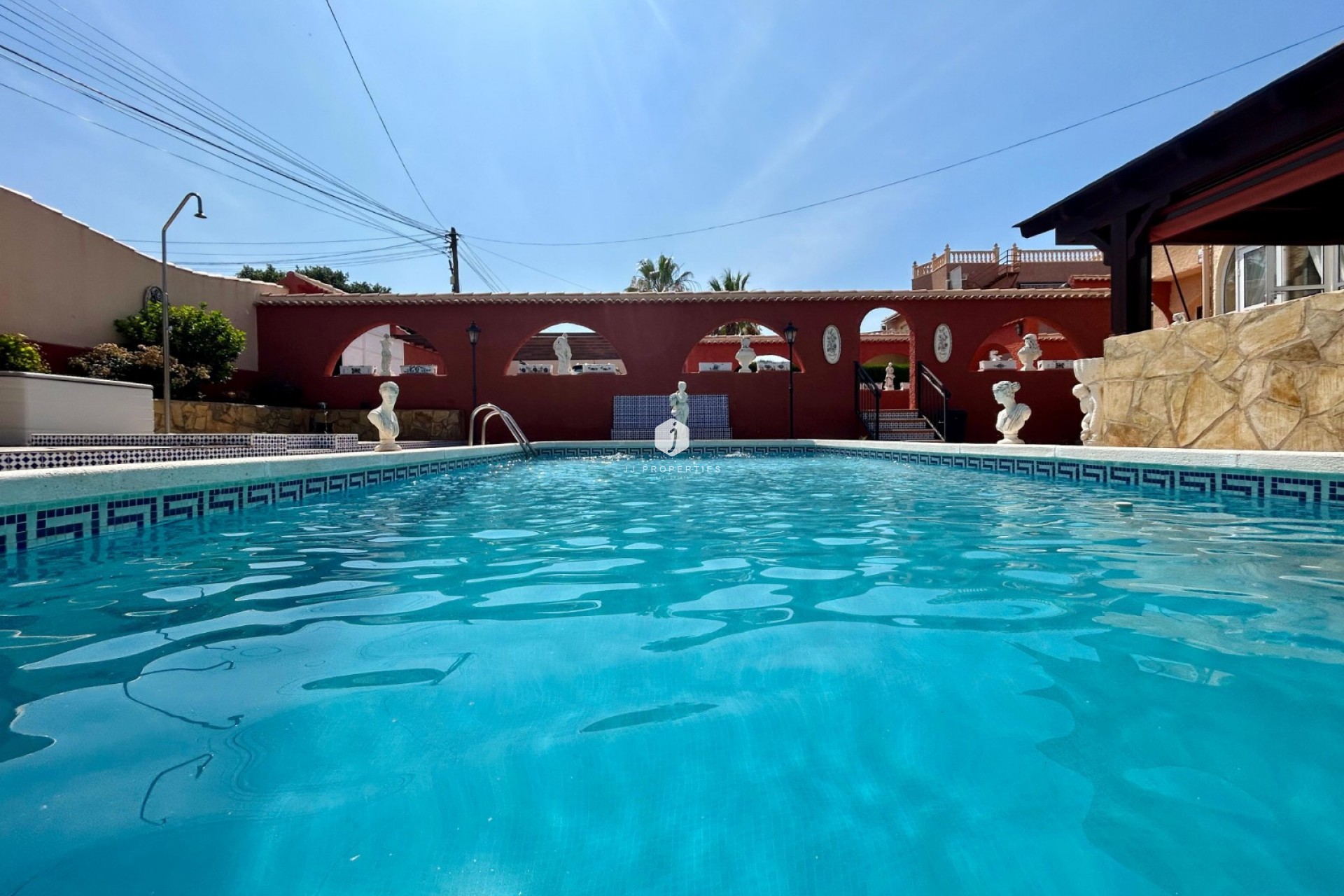 Tweedehands - Villa -
El Chaparral - Inland