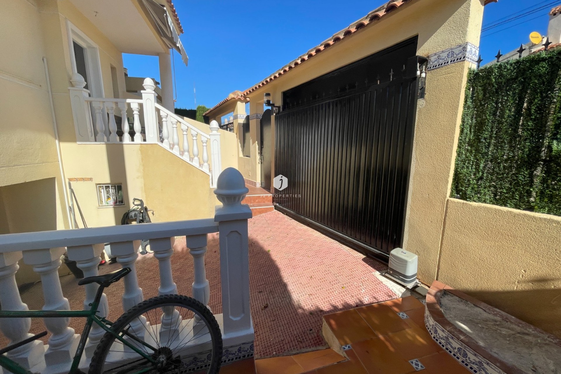 Tweedehands - Villa -
Guardamar del Segura - Costa Blanca