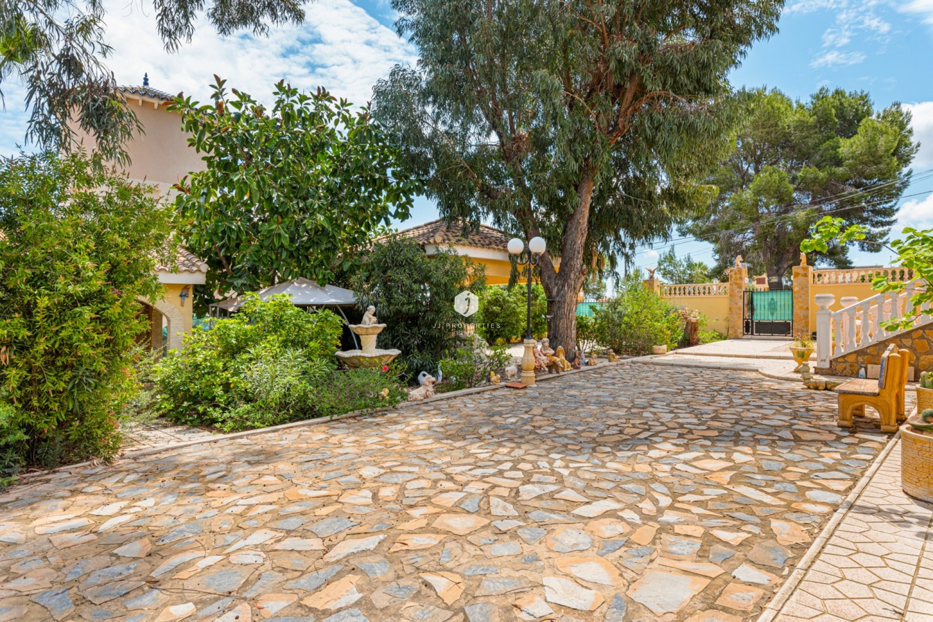 Tweedehands - Villa -
Jacarilla - Inland