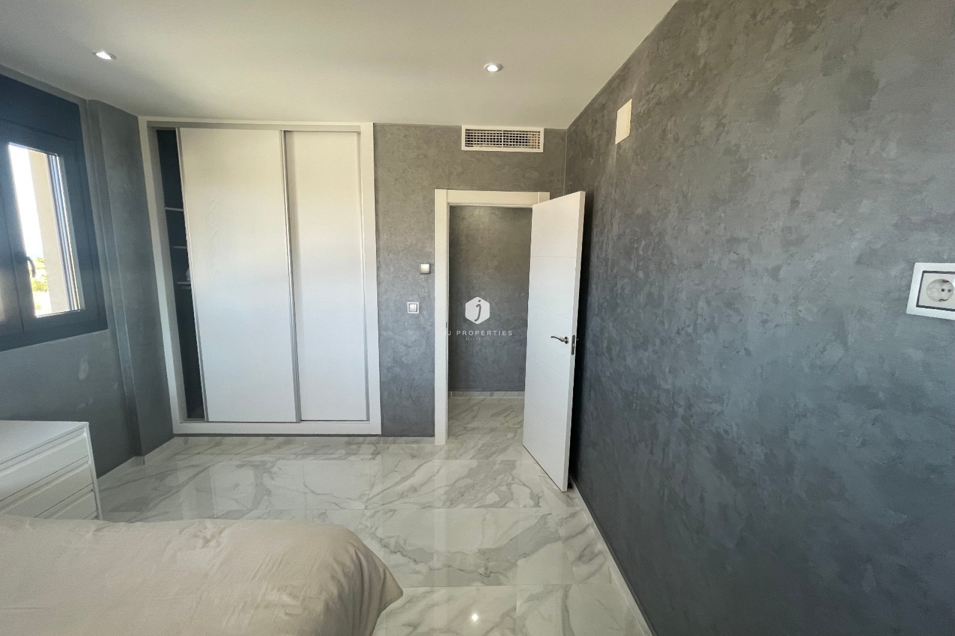 Tweedehands - Villa -
La Mata - Costa Blanca