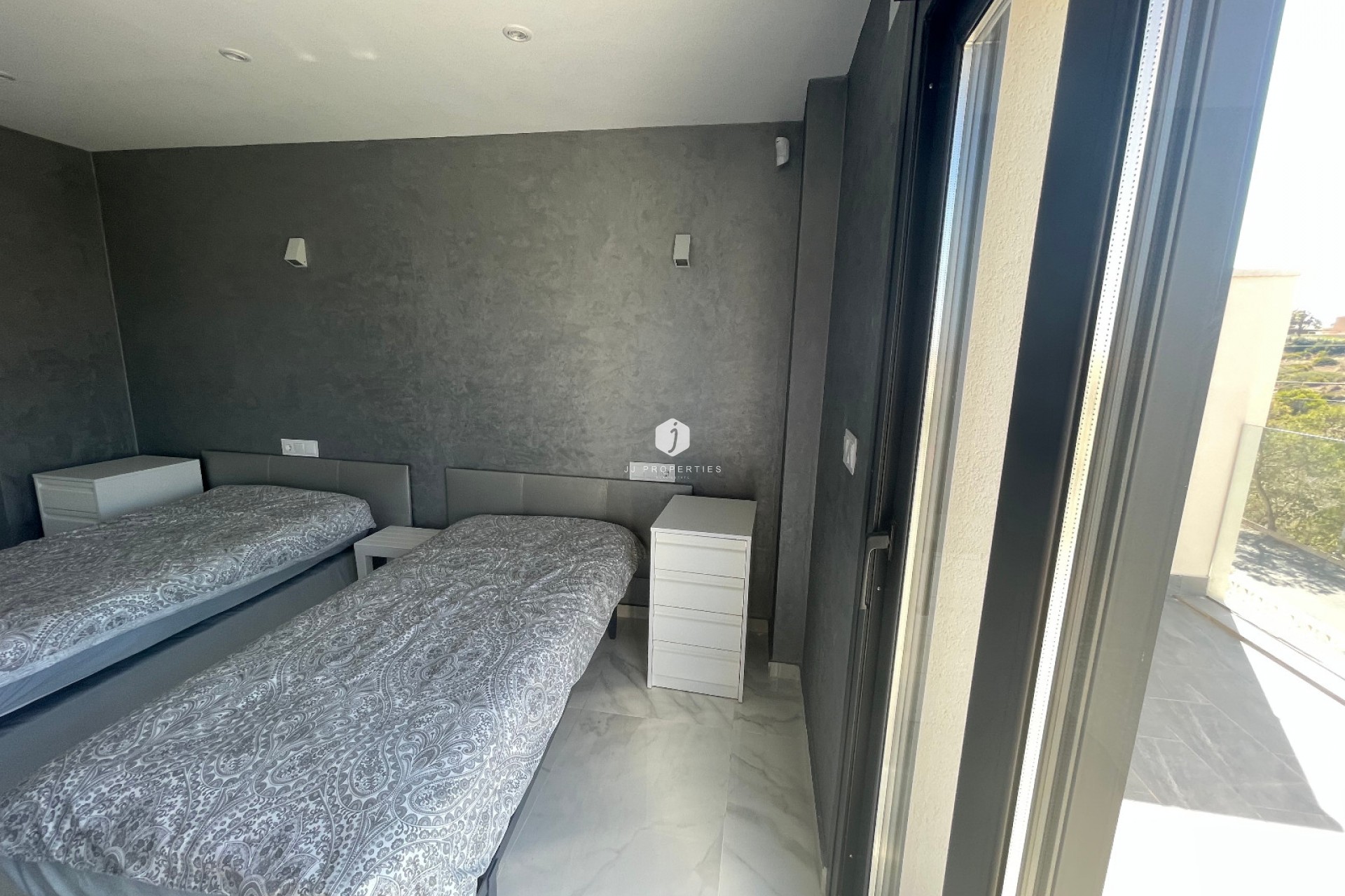 Tweedehands - Villa -
La Mata - Costa Blanca