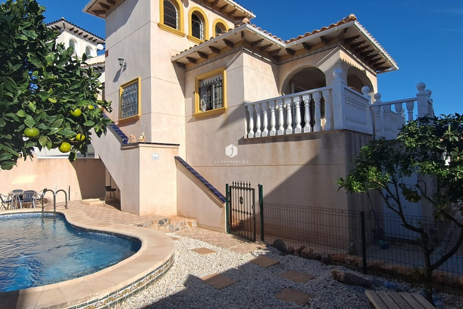 Tweedehands - Villa -
La Zenia - Costa Blanca