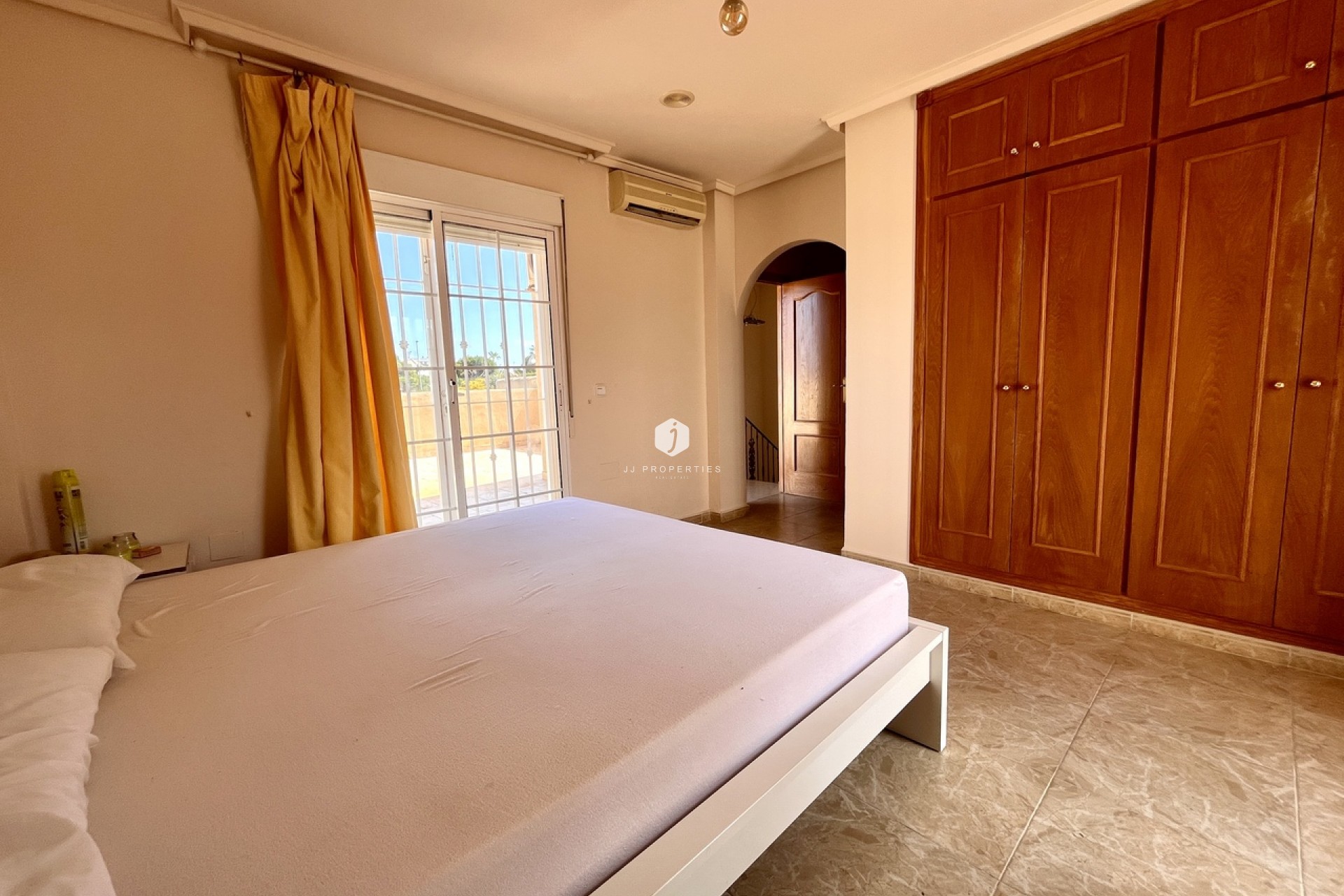 Tweedehands - Villa -
La Zenia - Costa Blanca