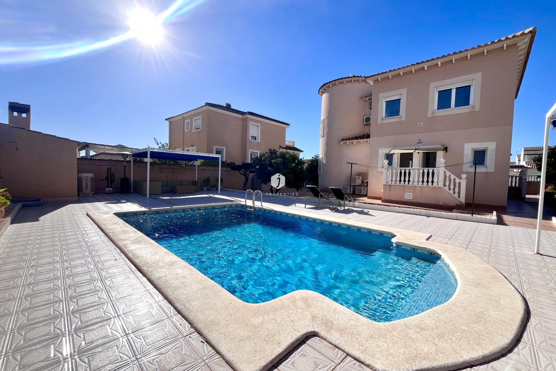 Tweedehands - Villa -
La Zenia - Costa Blanca