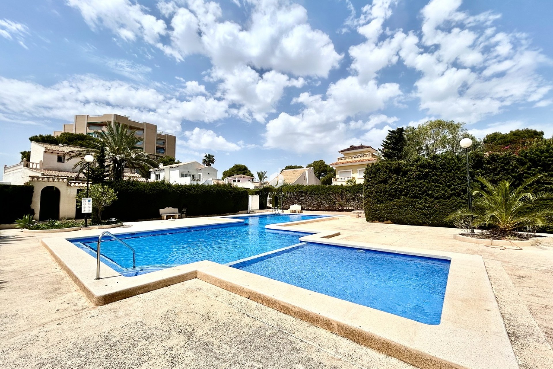 Tweedehands - Villa -
La Zenia - Costa Blanca