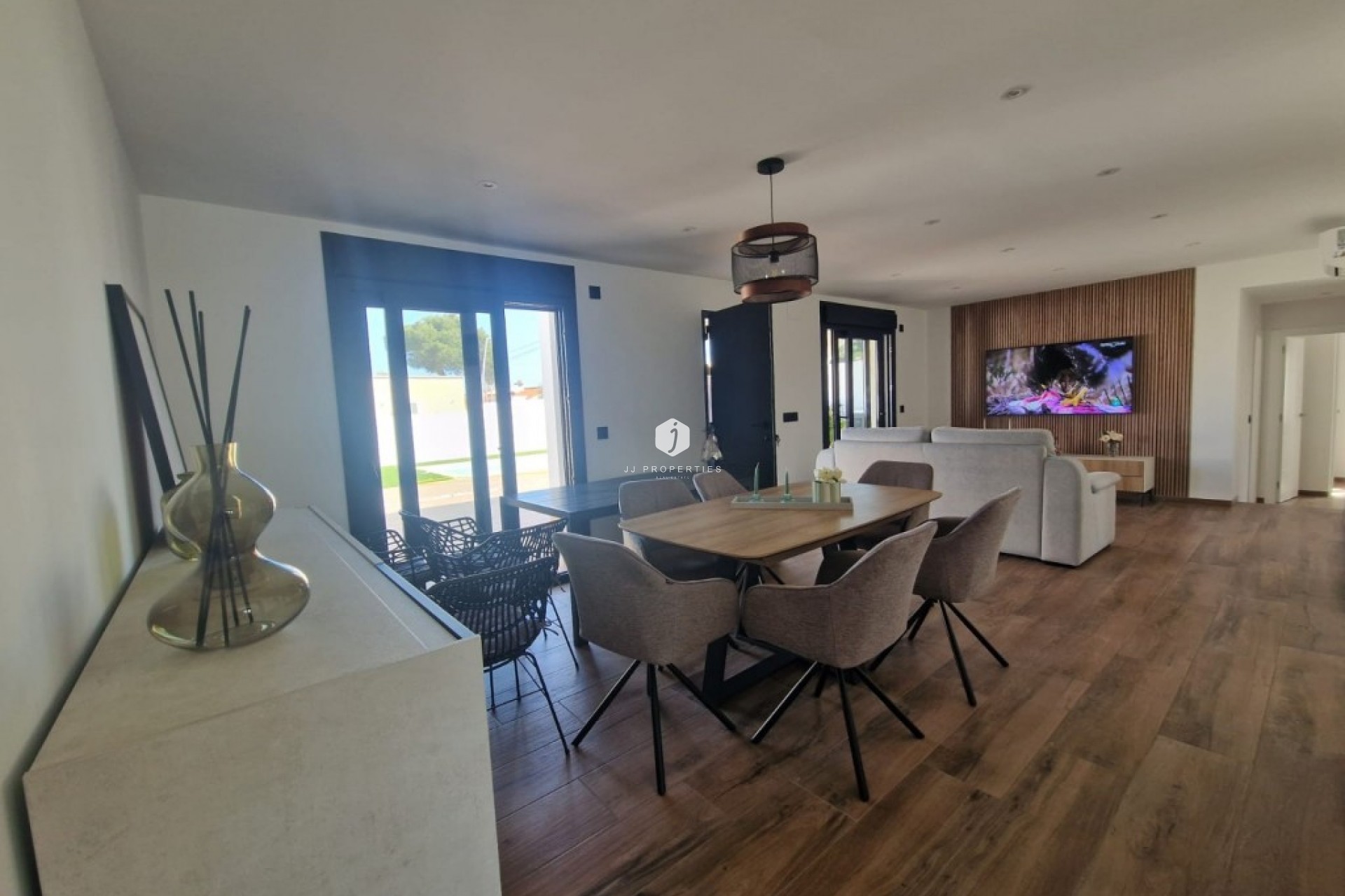 Tweedehands - Villa -
Los Balcones - Costa Blanca