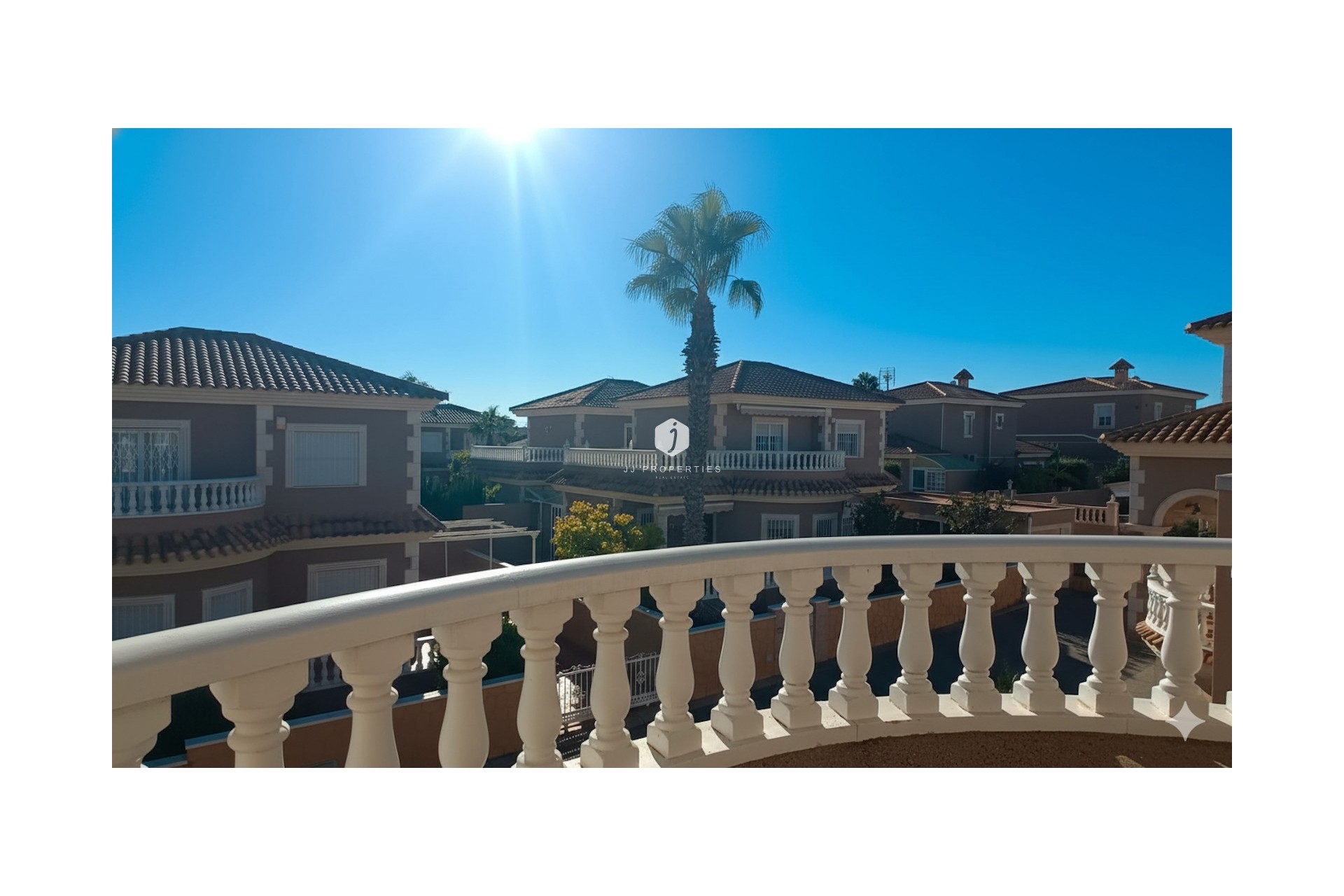 Tweedehands - Villa -
Los Balcones - Costa Blanca