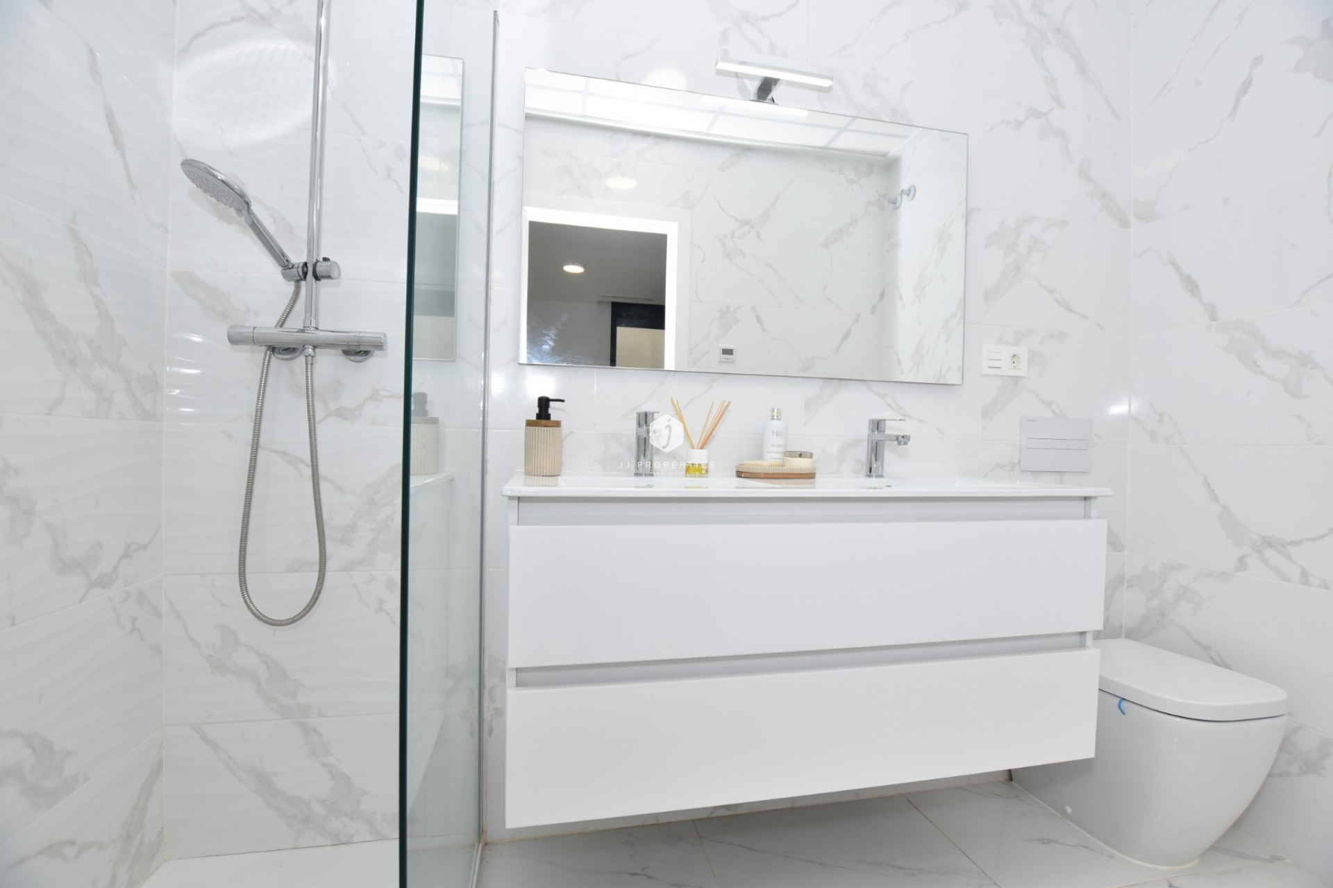 Tweedehands - Villa -
Los Montesinos - Costa Blanca