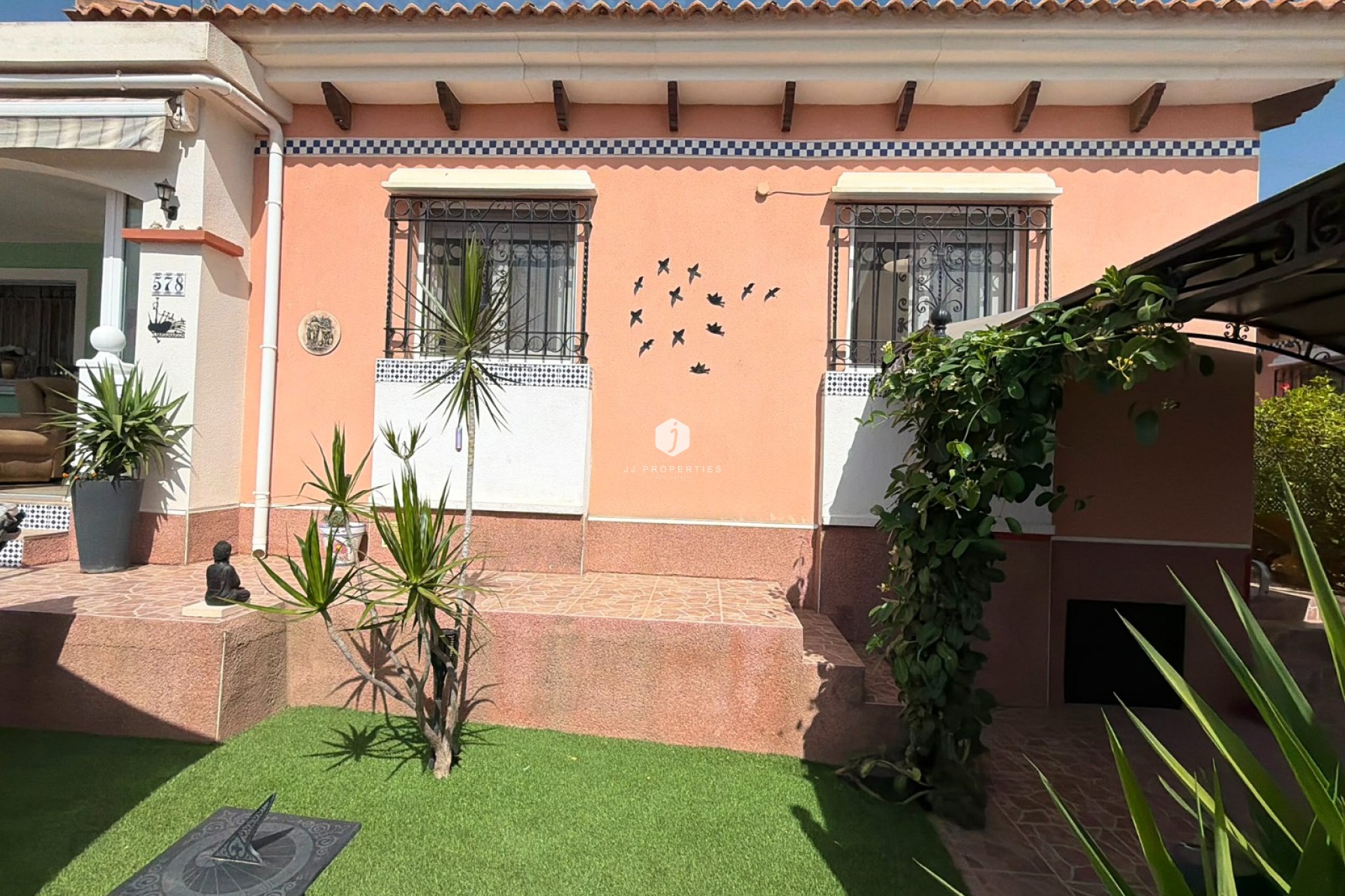 Tweedehands - Villa -
Los Montesinos - Costa Blanca