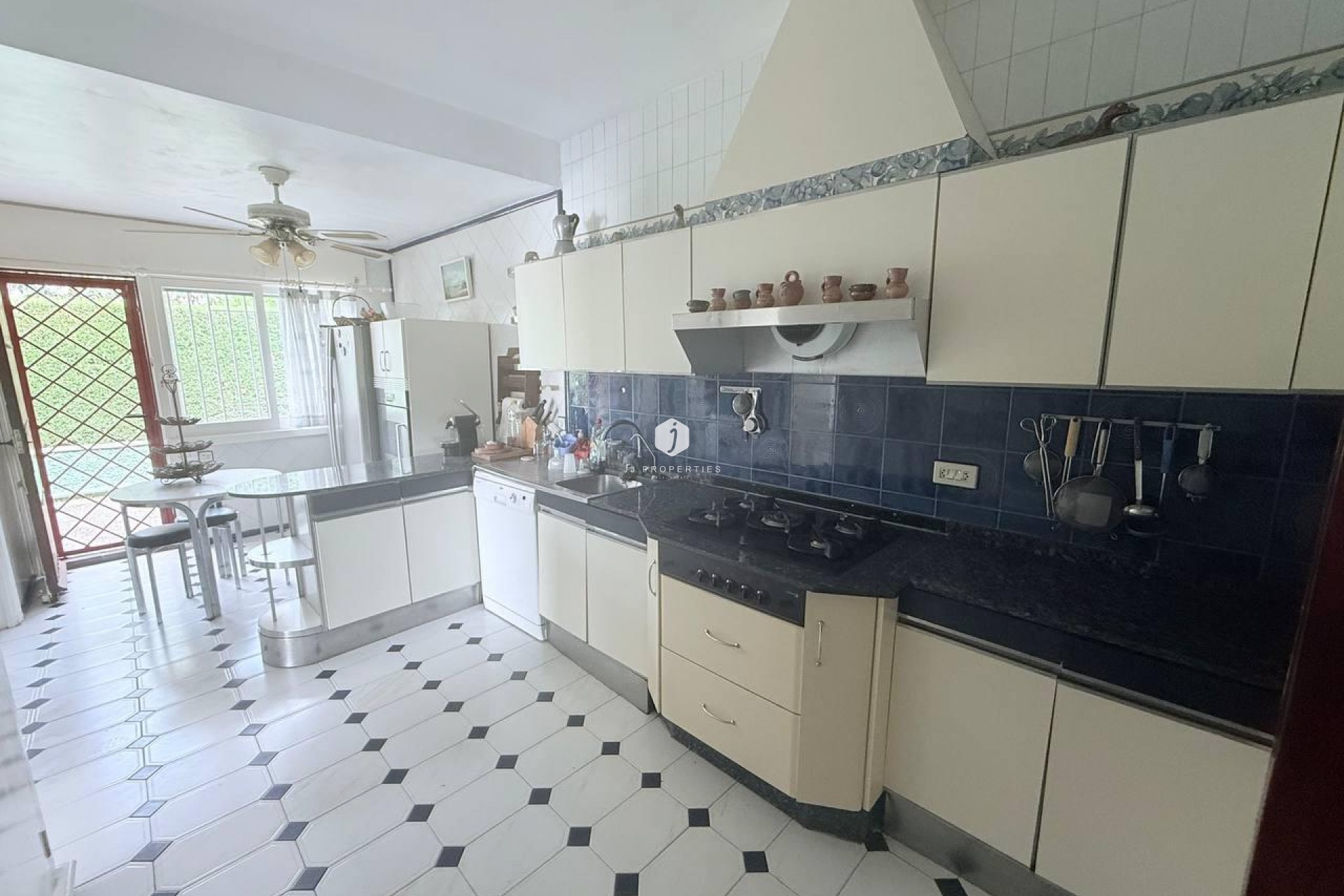 Tweedehands - Villa -
Orihuela Costa - Campoamor