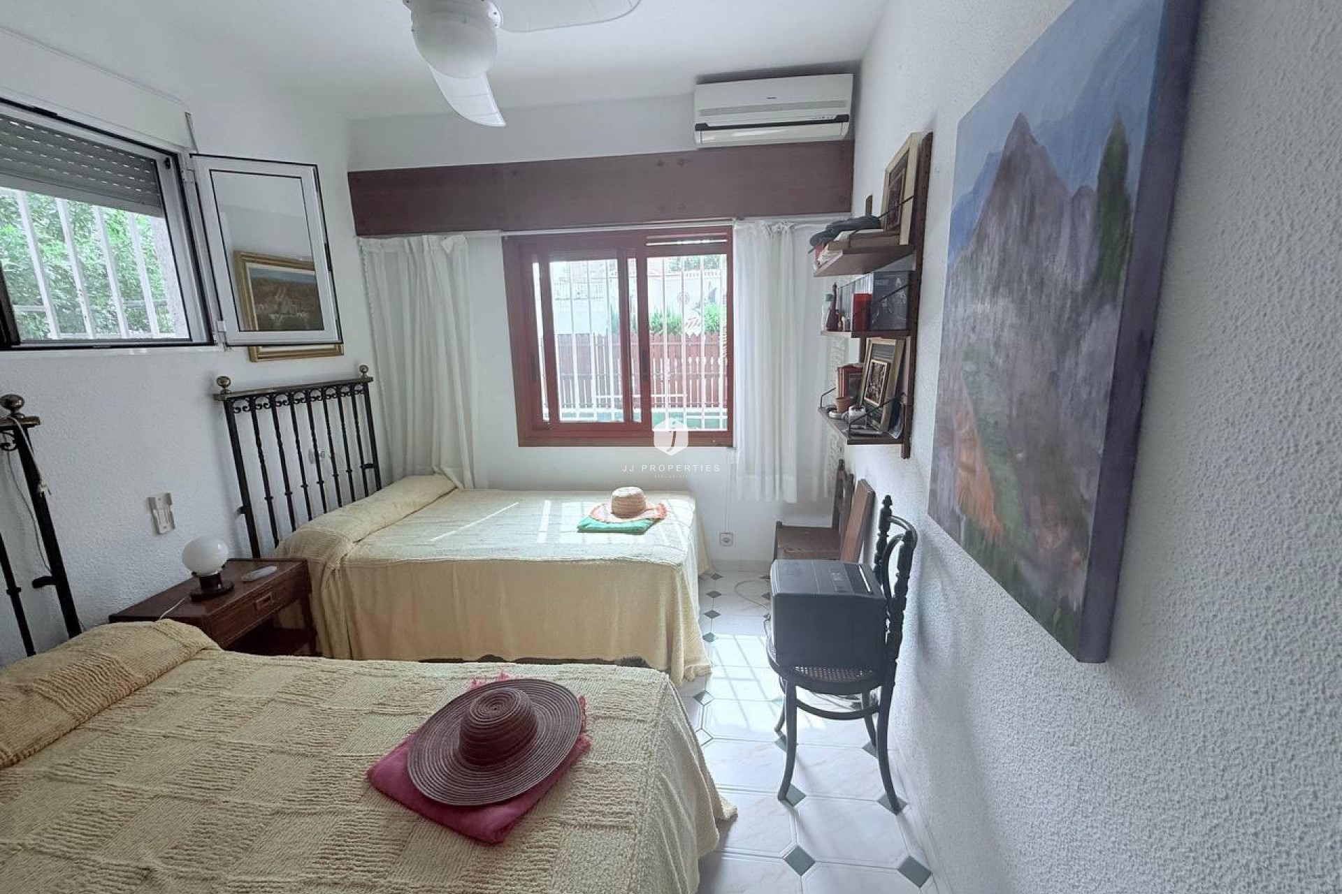 Tweedehands - Villa -
Orihuela Costa - Campoamor